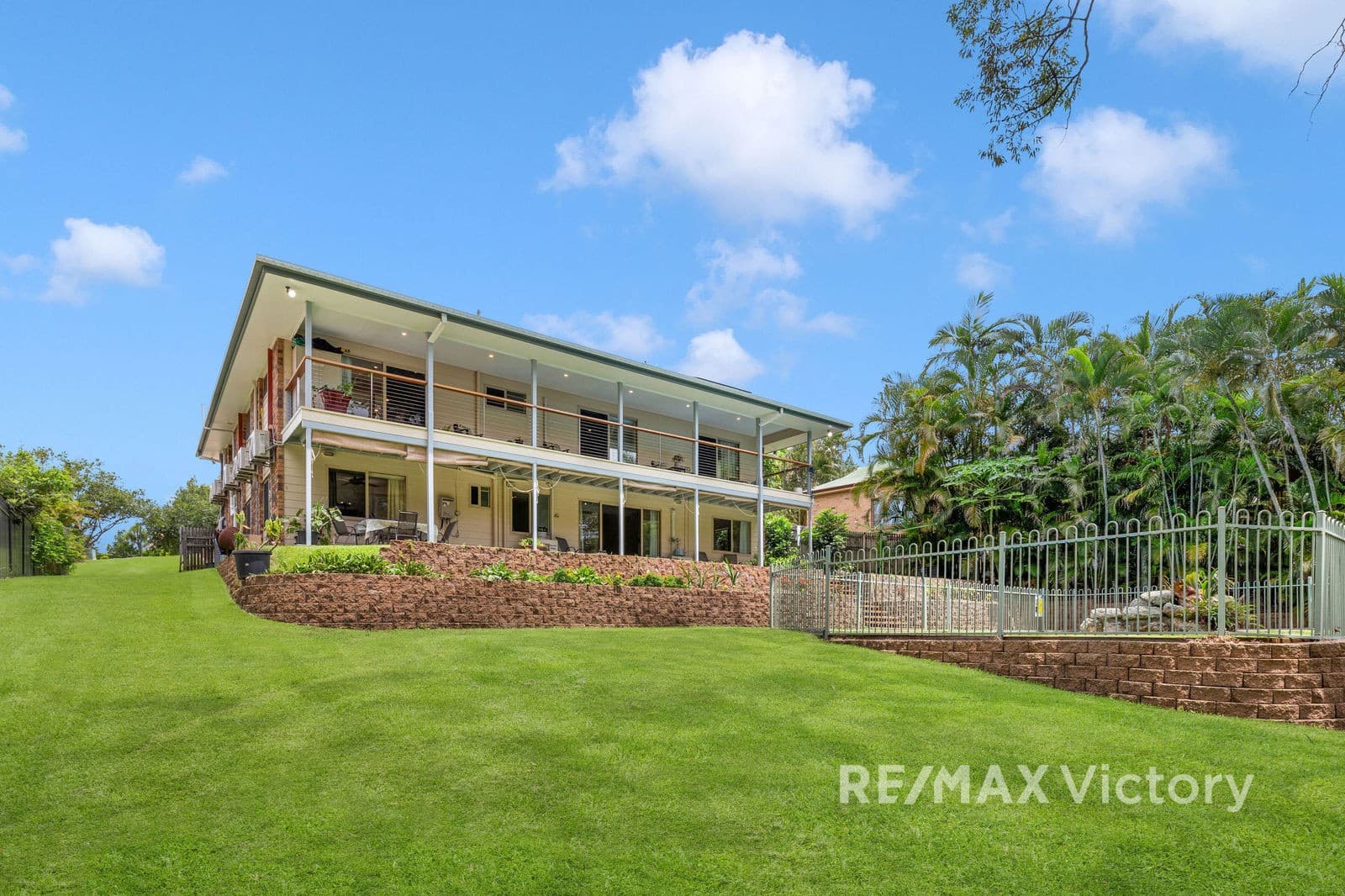 19 Eclipse Street, Bridgeman Downs — photo 1 of 5