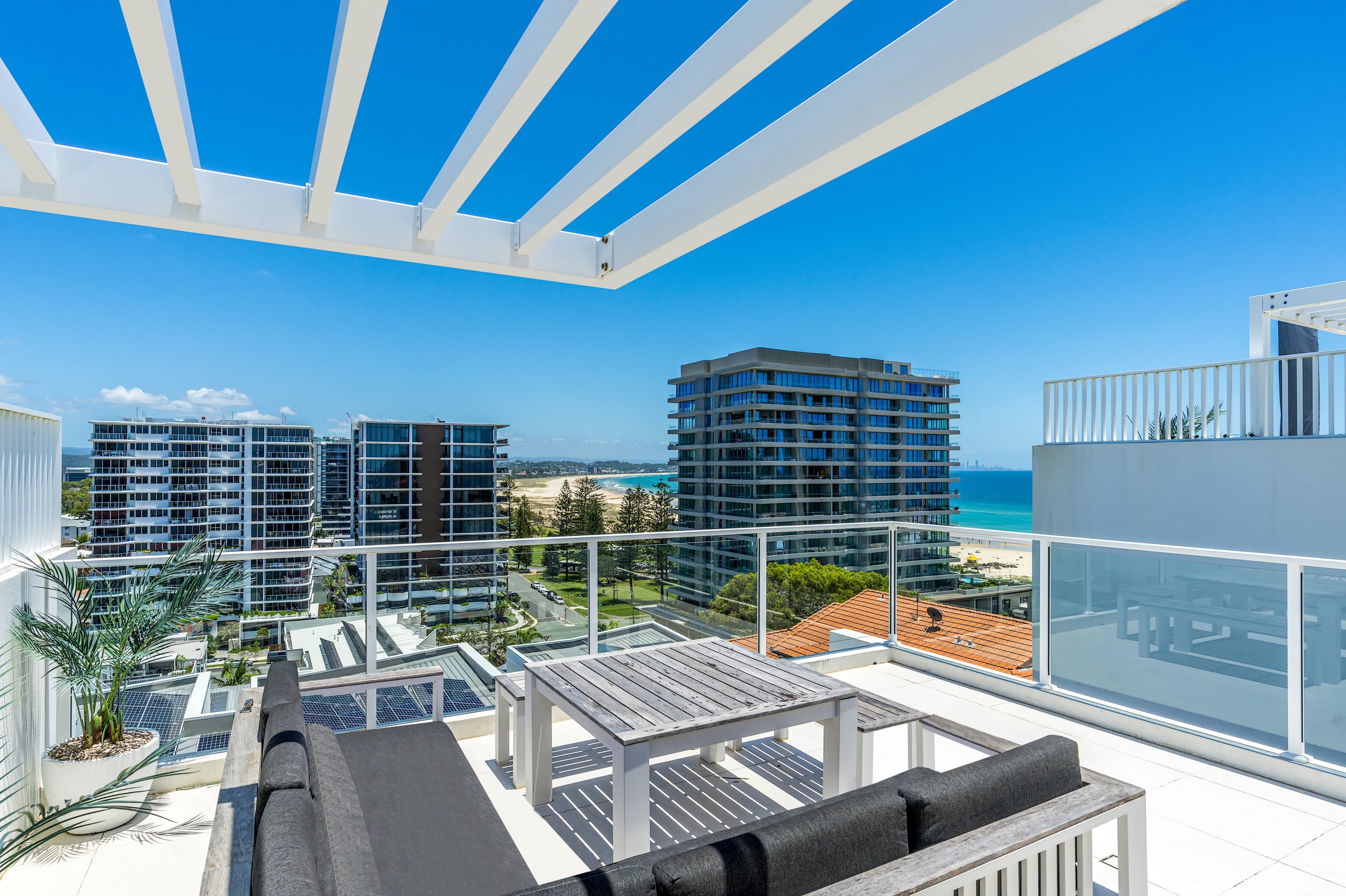 2/7-11 Rutledge Street, Coolangatta, Coolangatta — photo 1 of 5