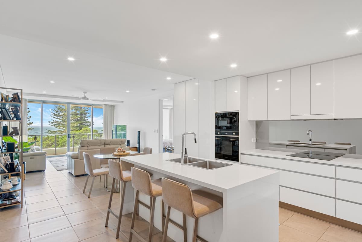 37/113 Landsborough Avenue, Scarborough - Image 1