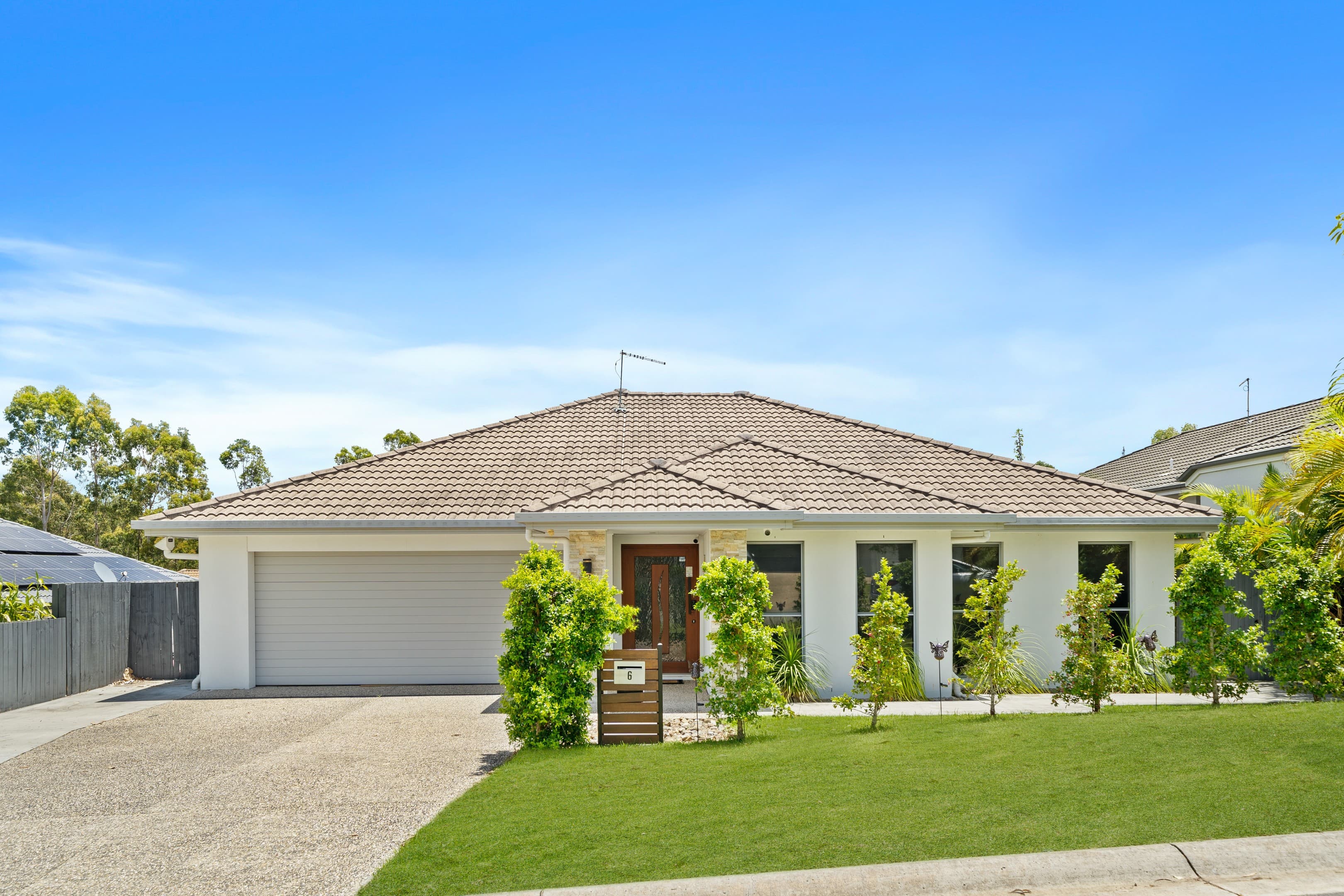 6 Carrawinya Street, Waterford — photo 1 of 5