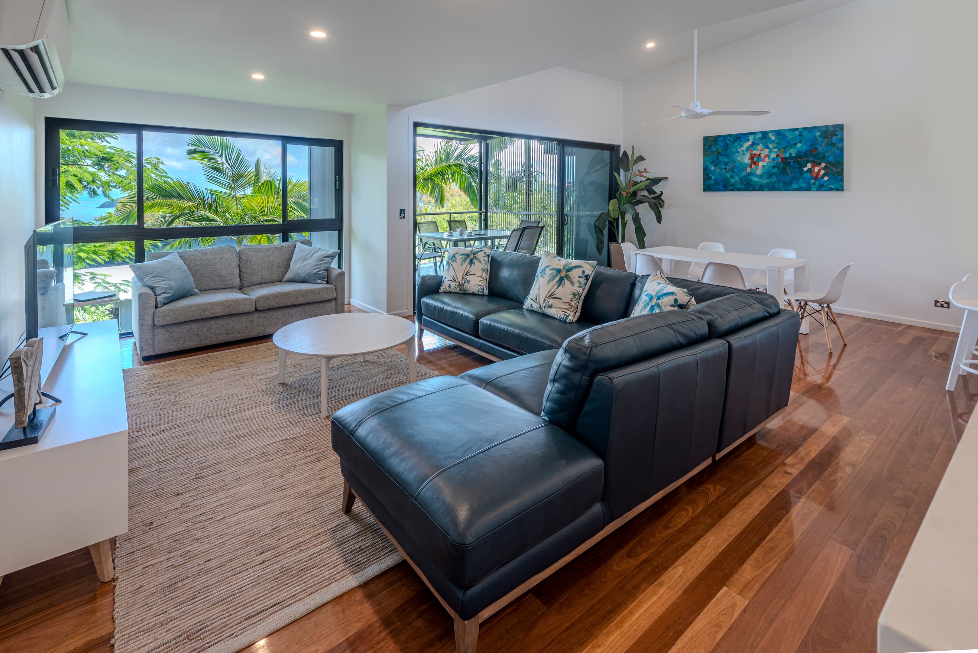 Pinnacle 6/1 Banksia Court, Hamilton Island — photo 1 of 5
