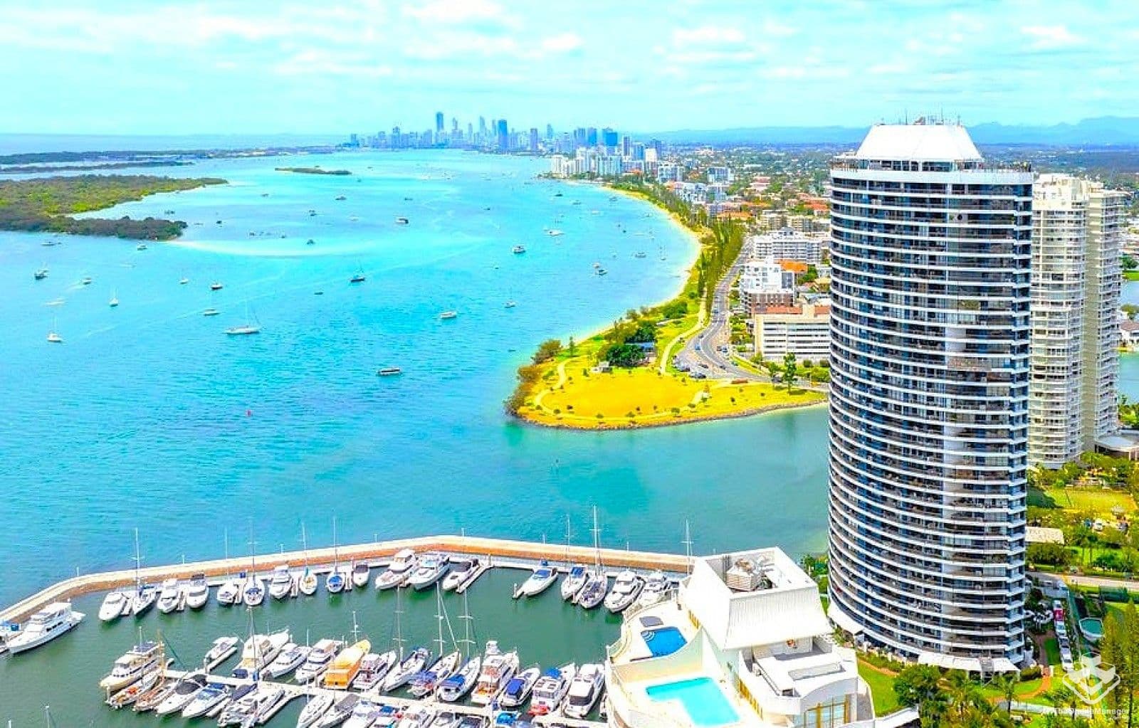 115/17 Bayview Street, Runaway Bay - Image 1