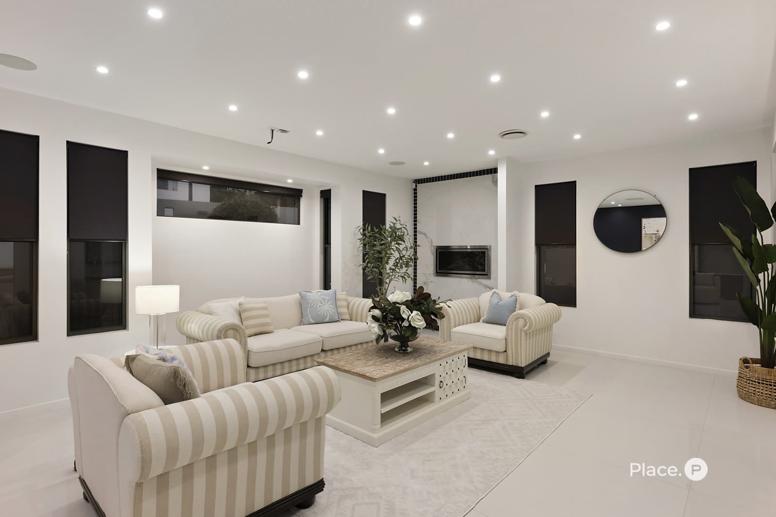 15 Birkenhead Place, Carindale — photo 2 of 5