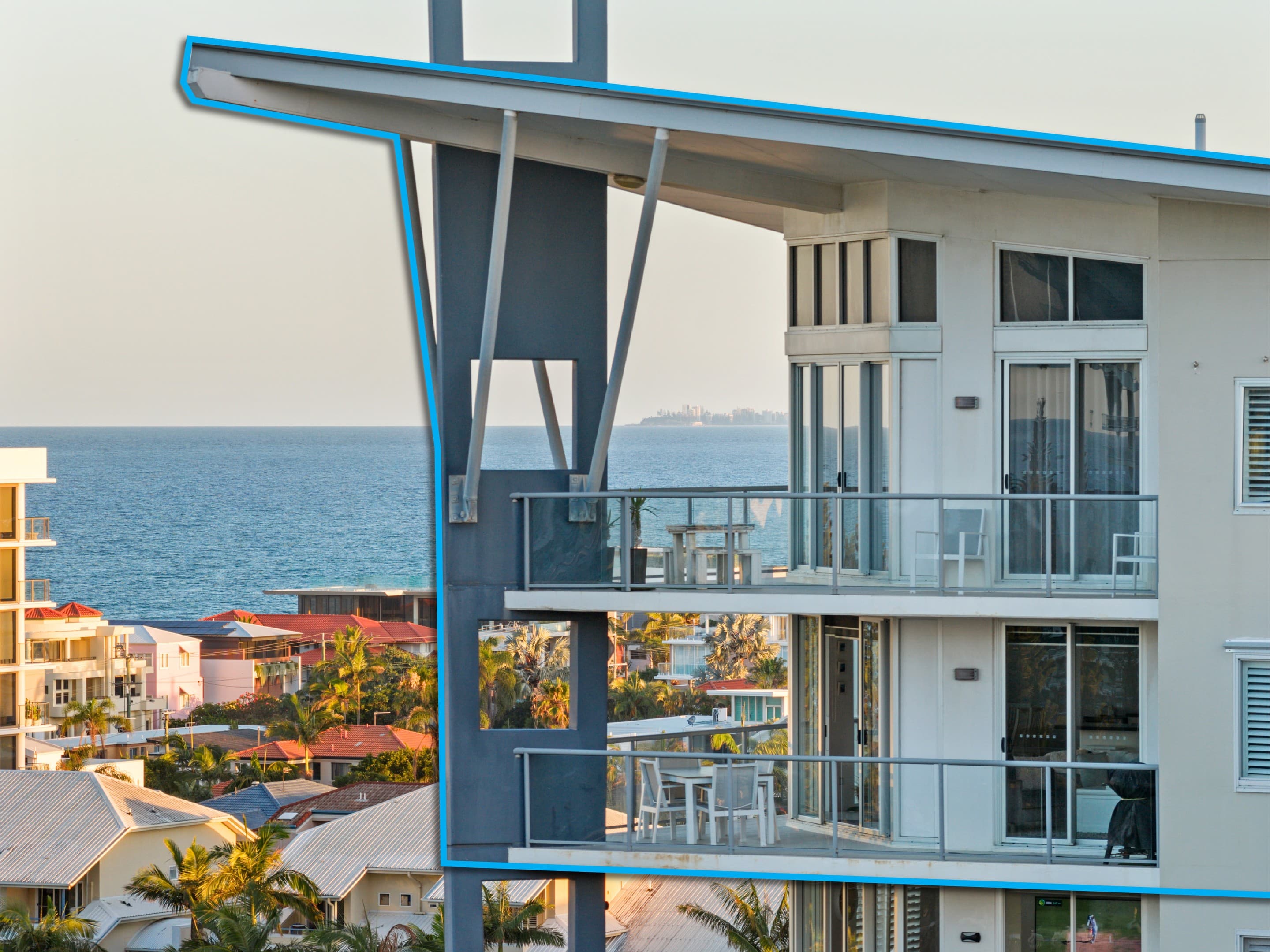 26/19 Mermaid Avenue, Mermaid Beach, Mermaid Beach — photo 1 of 5