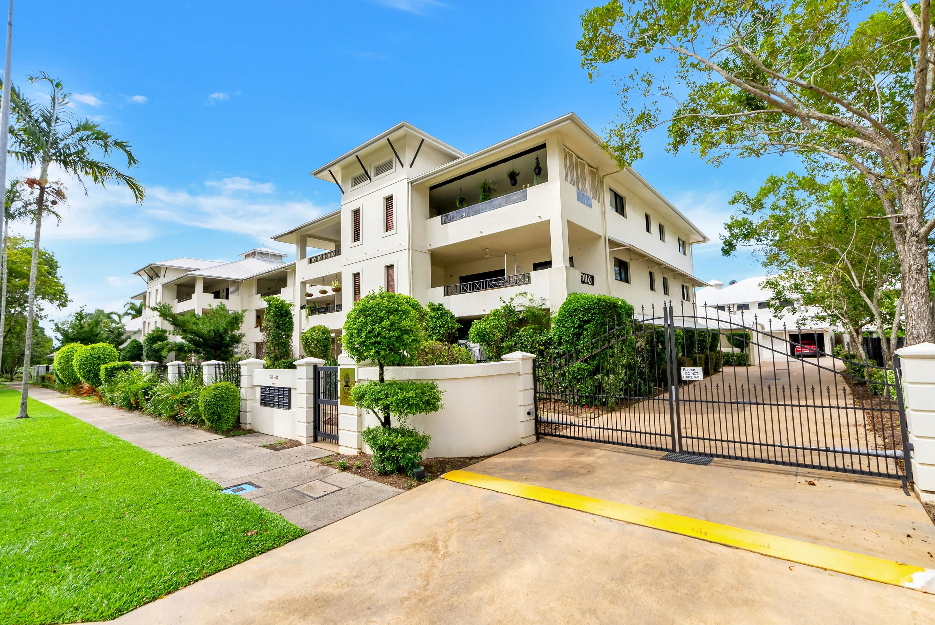 15/310-316 Lake Street, Cairns North — photo 1 of 5