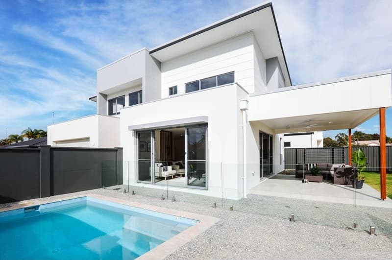 12 Collins Crescent, Benowa - Image 1