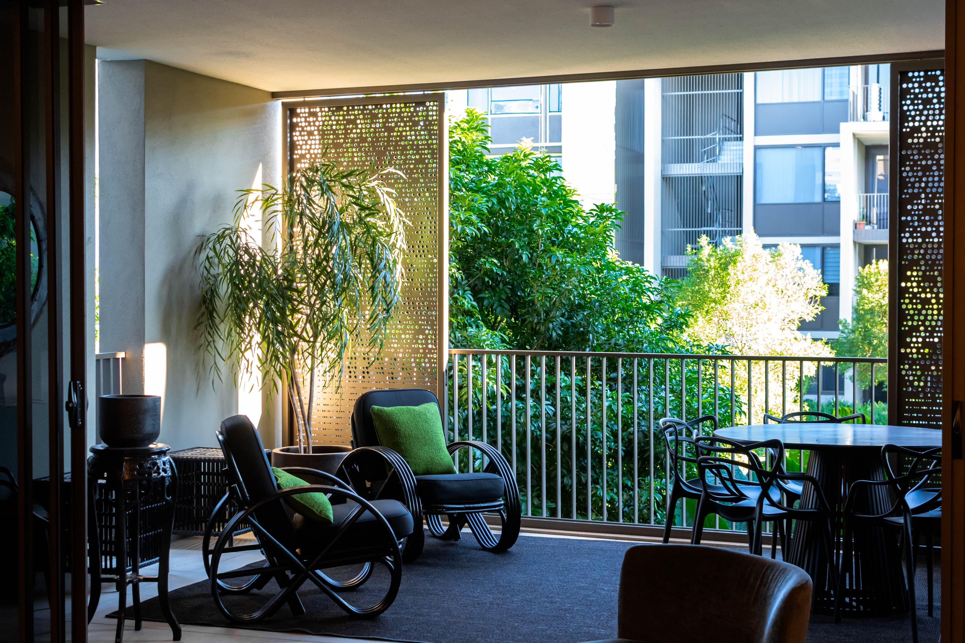 324/135 Meiers Road, Indooroopilly - Image 1