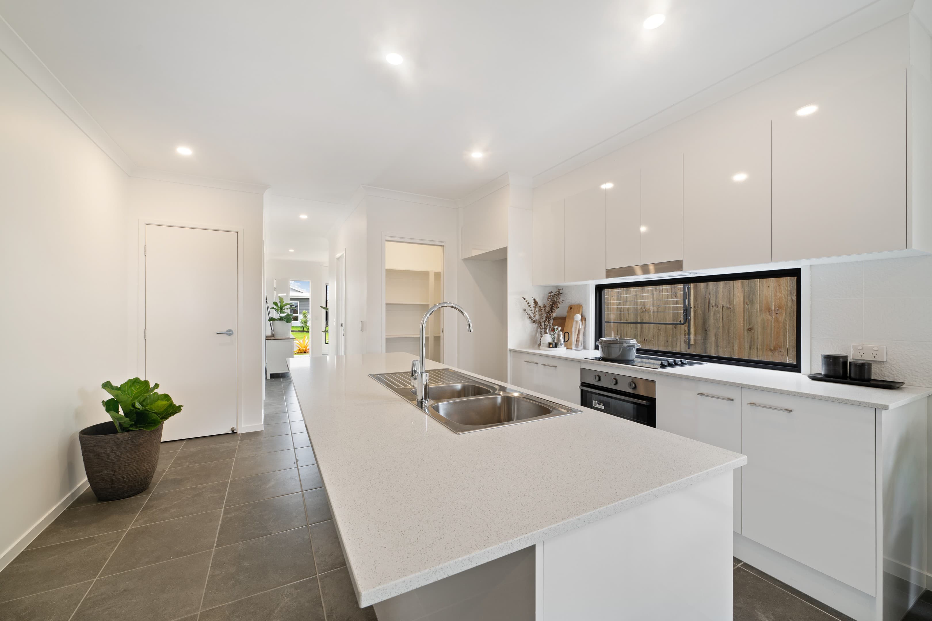 50 Harvest Dr, Palmview