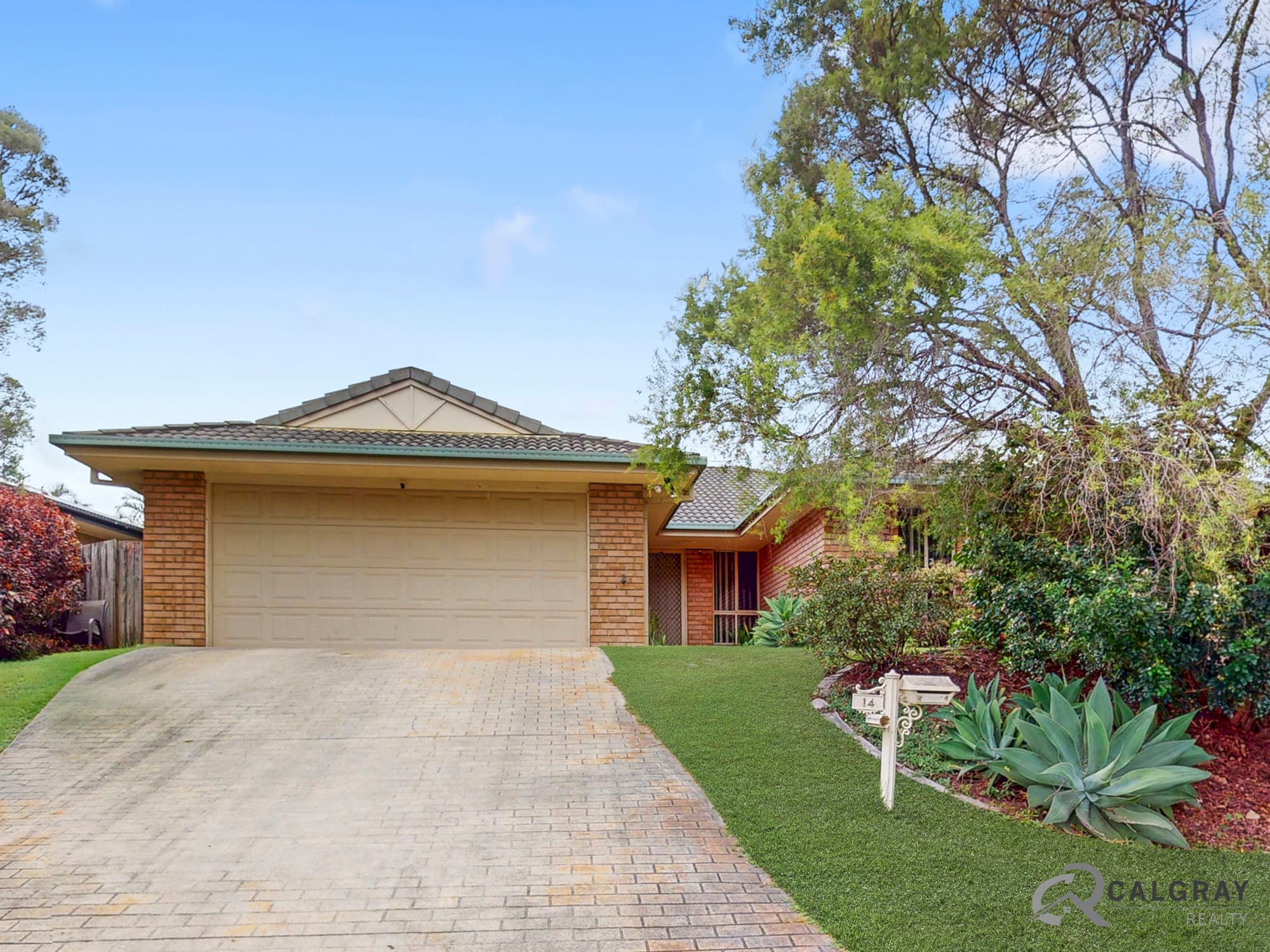 14 Johnson Parade, Ormeau Hills — photo 1 of 5
