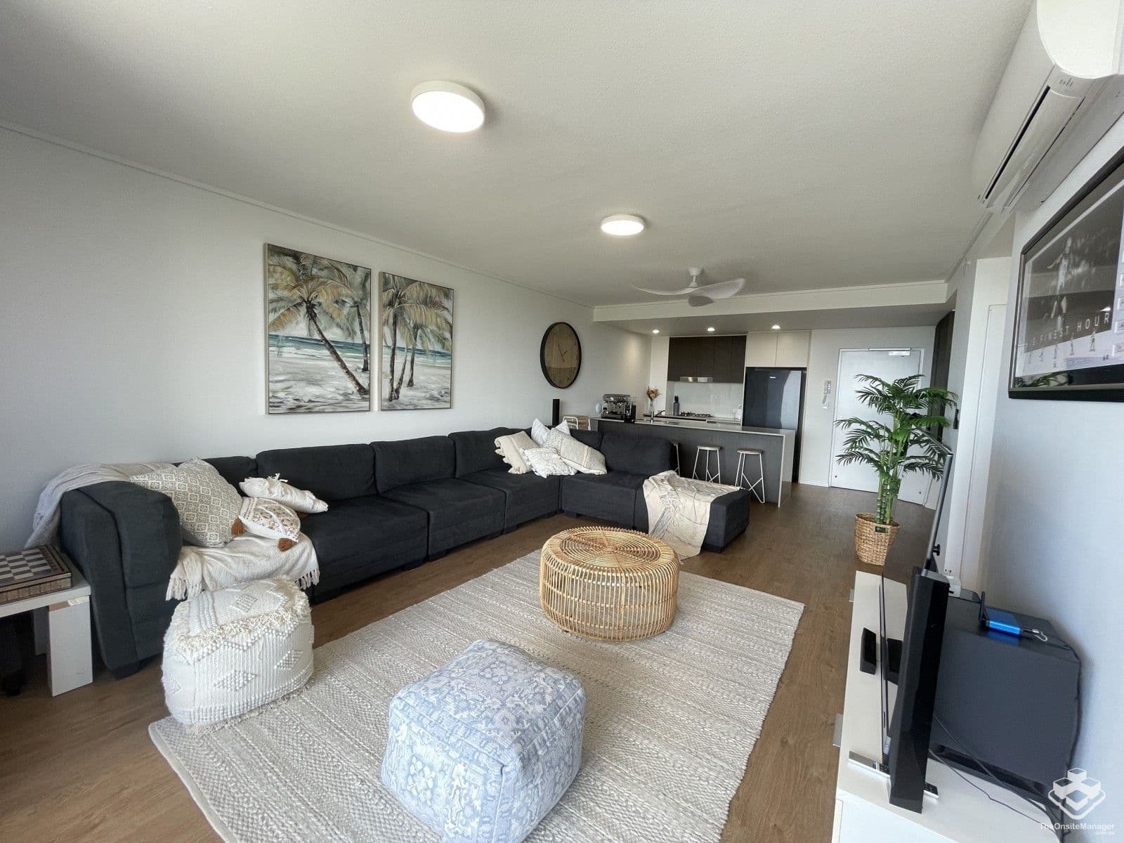 2000/42 Laver Drive, Robina — photo 1 of 5