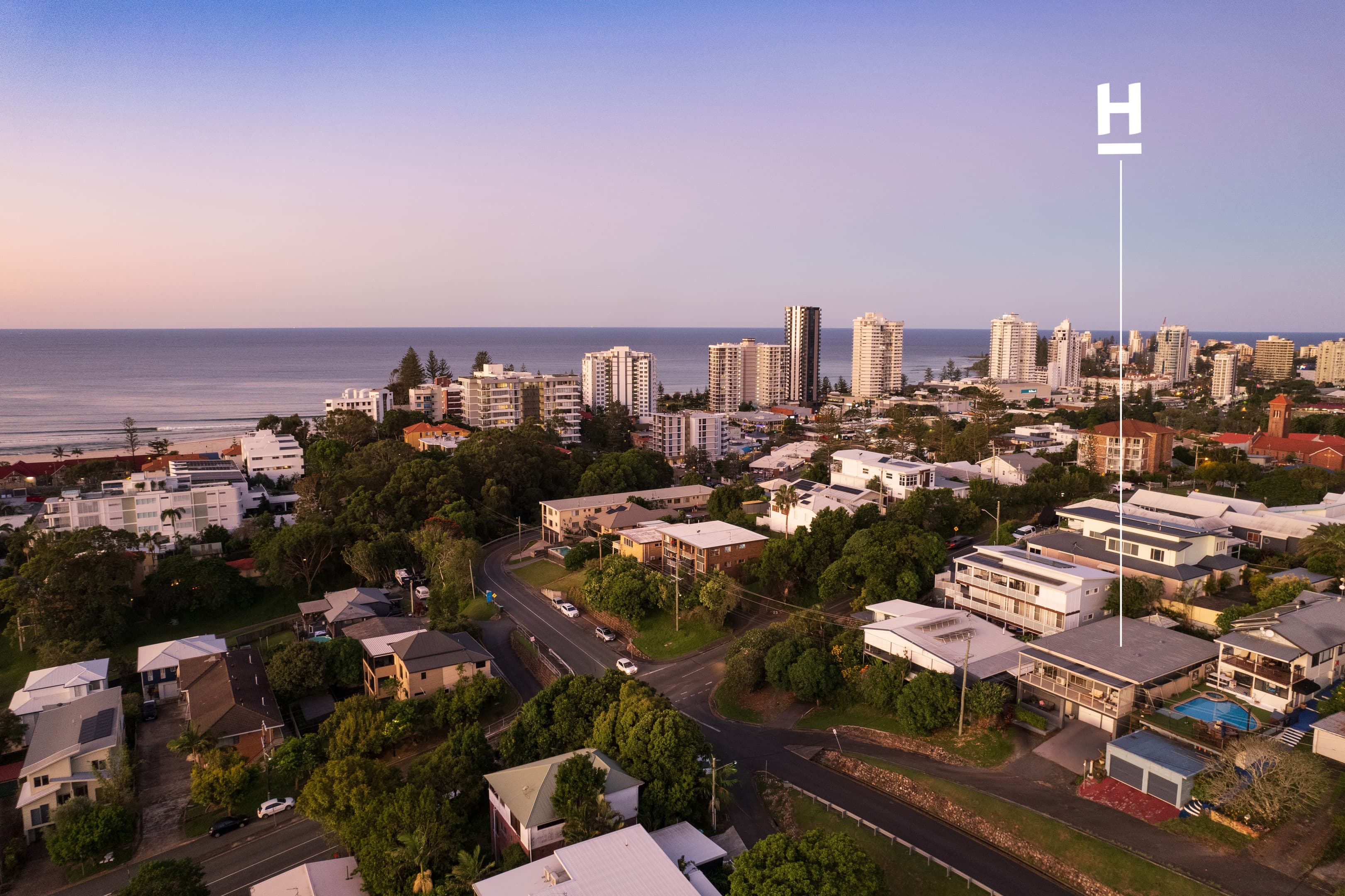 28 Rutledge Street, Coolangatta — photo 1 of 5