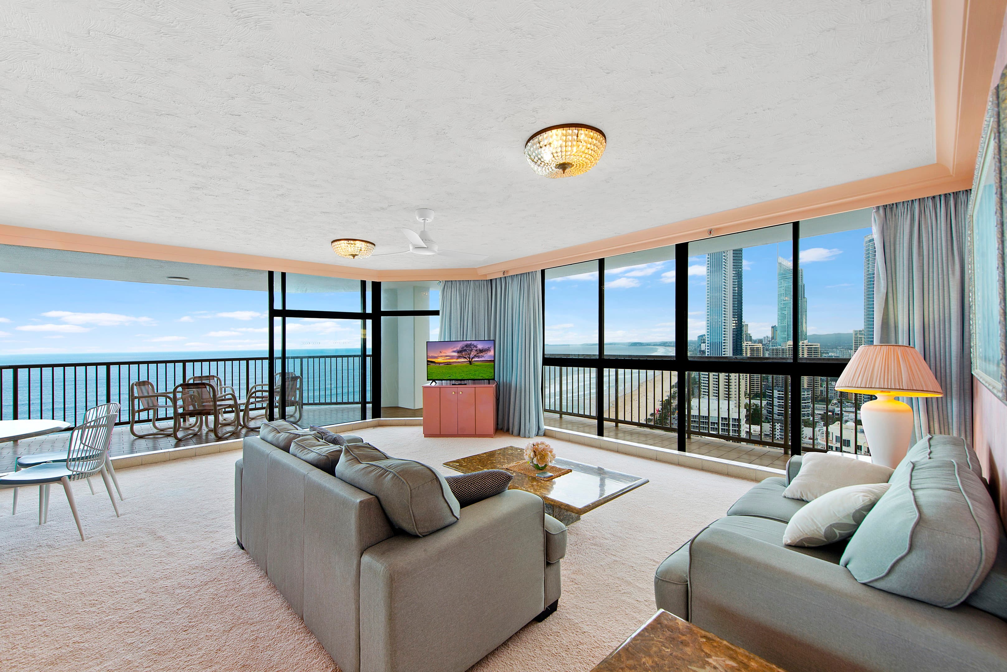 36F/80 The Esplanade, Surfers Paradise, Surfers Paradise — photo 1 of 5