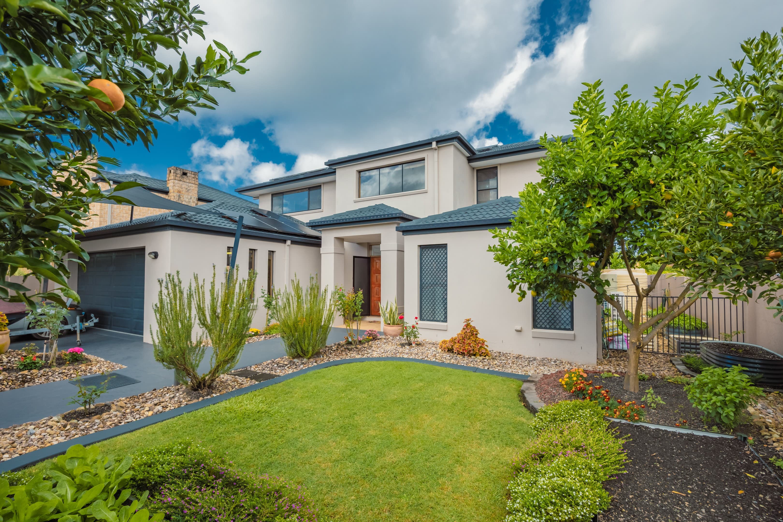 18 Rebholz Drive, Benowa, Benowa — photo 1 of 5