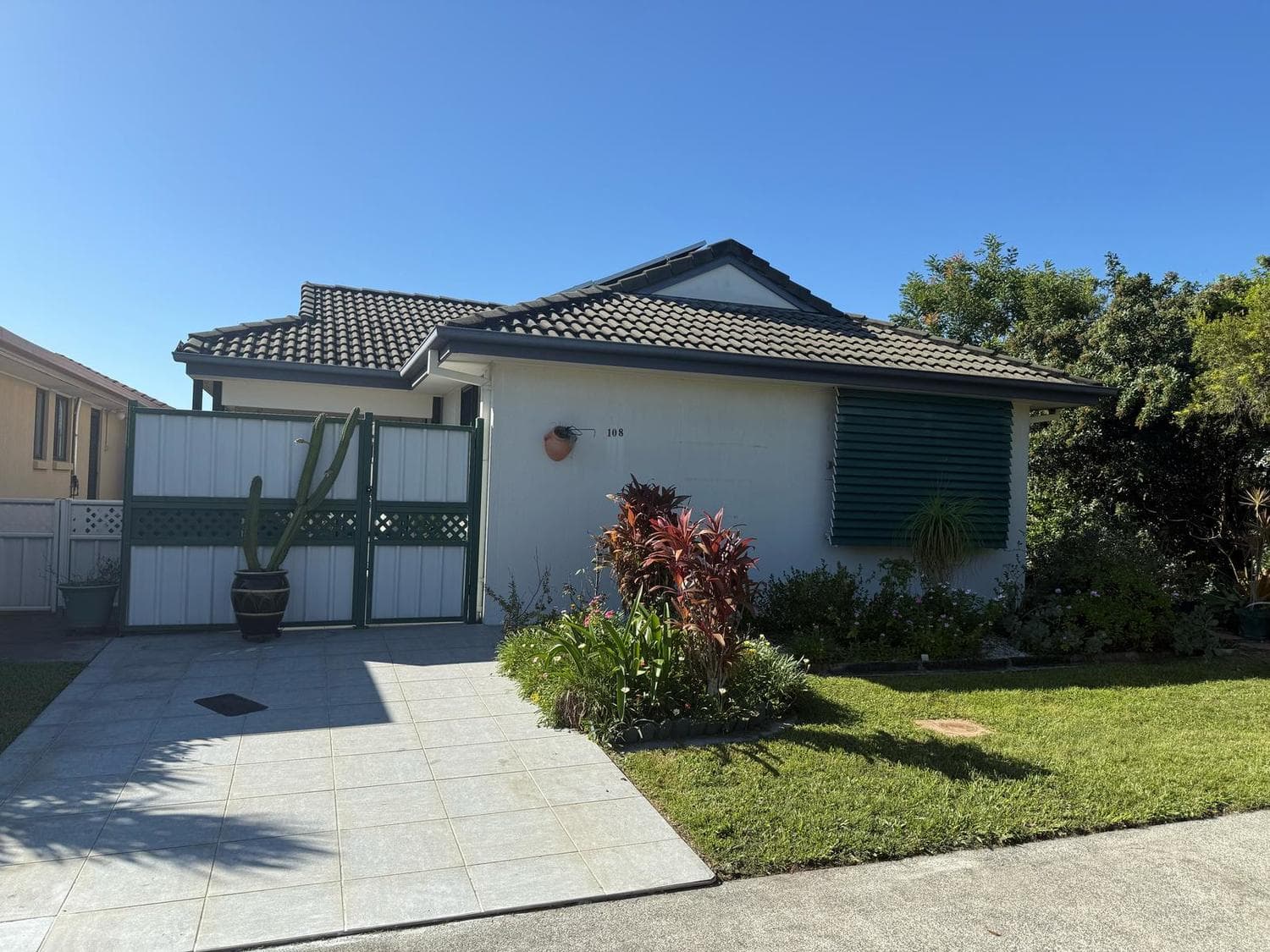 108/16 Holzhiemer Road, Bethania — photo 1 of 5
