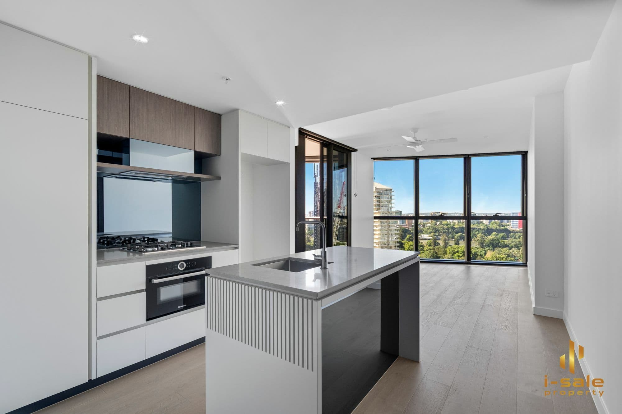 Unit 1412/8 Margaret St, Brisbane City, Brisbane City — photo 1 of 5