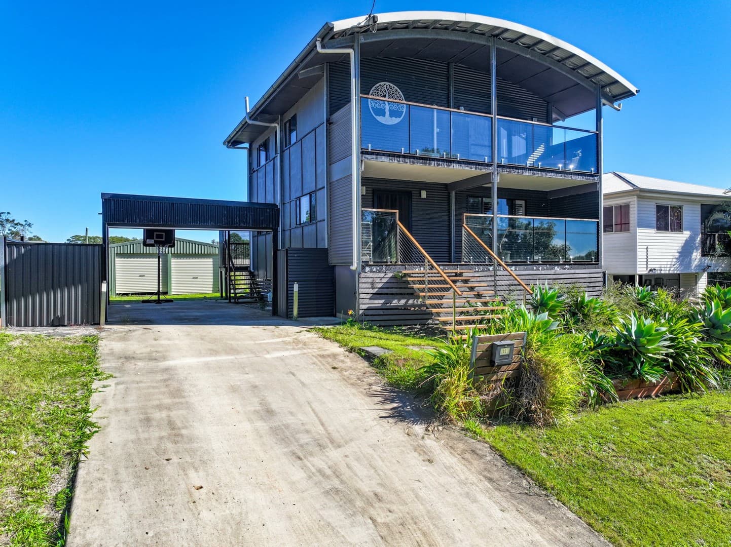 32 Main View, Russell Island — photo 1 of 5