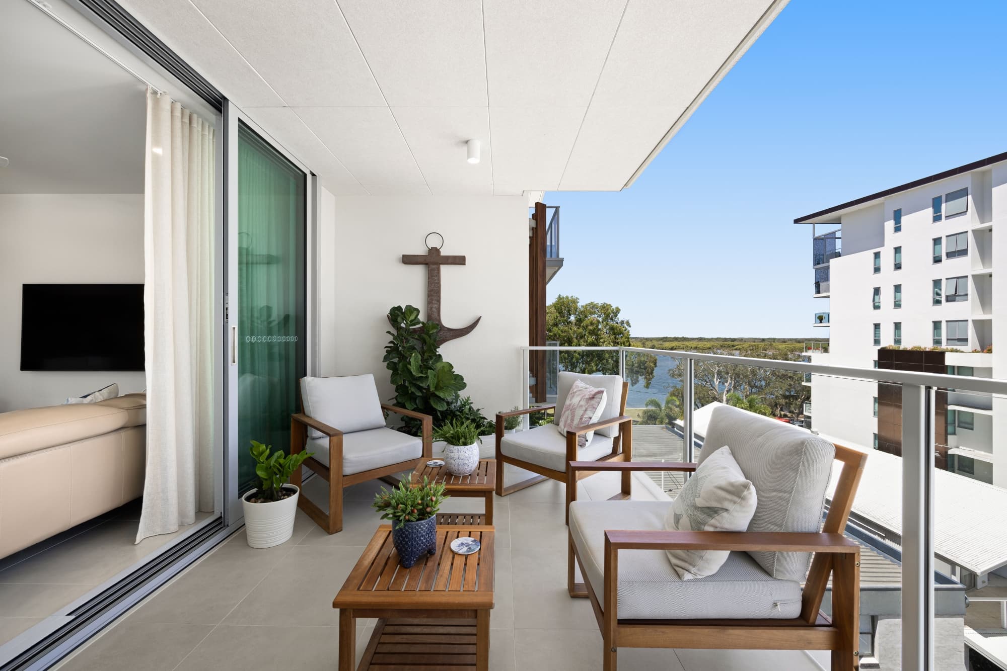21/26-28 Picnic Point Esplanade, Maroochydore — photo 1 of 5