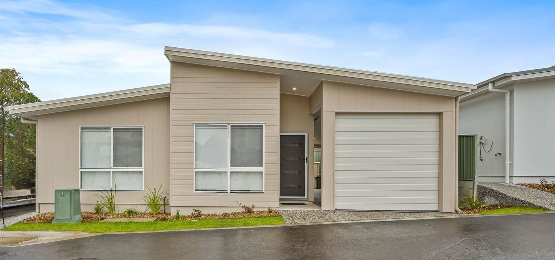 101/26 Andrew Road, Greenbank - Image 1