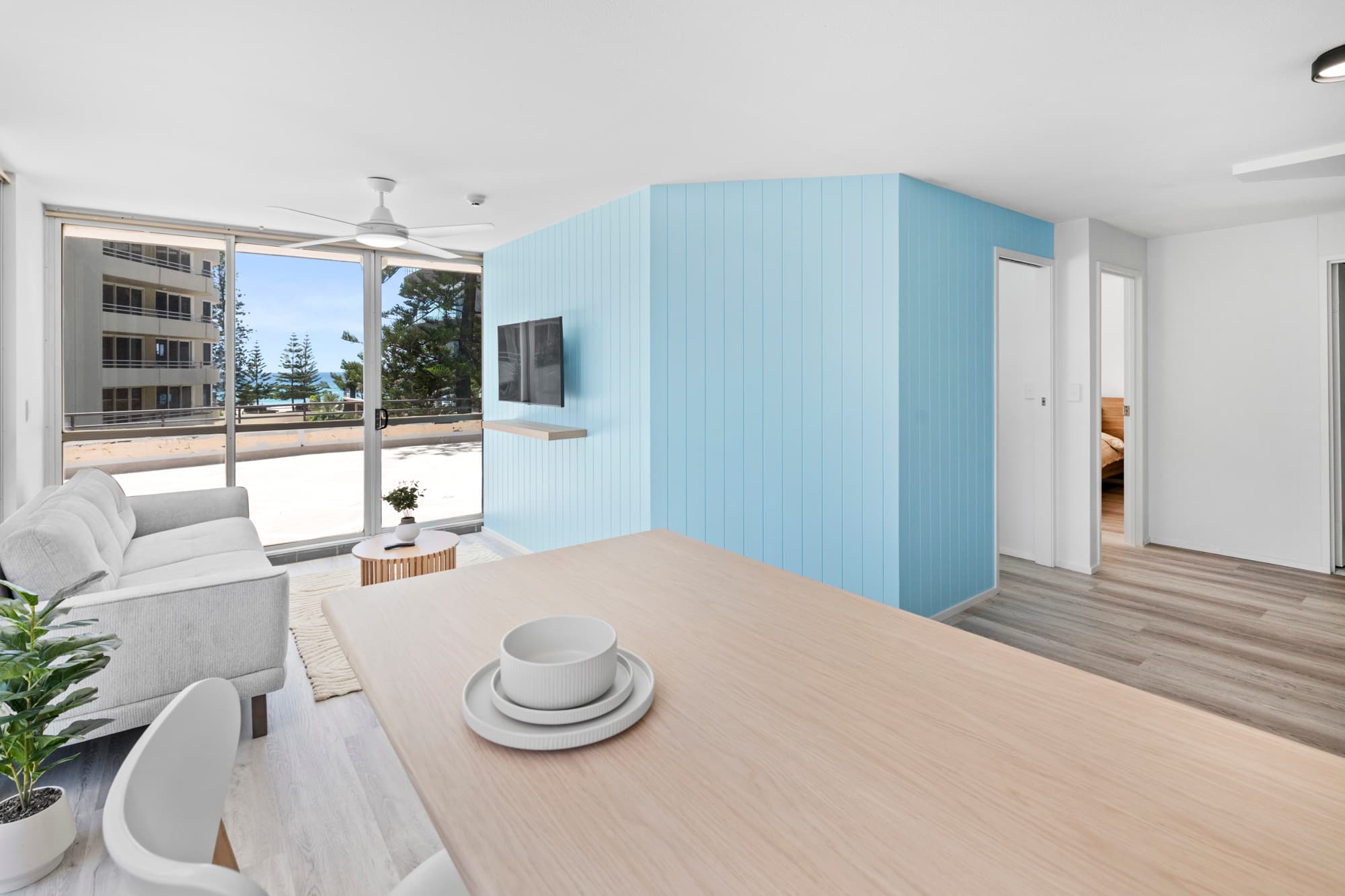 24/19 Orchid Avenue, Surfers Paradise — photo 1 of 5