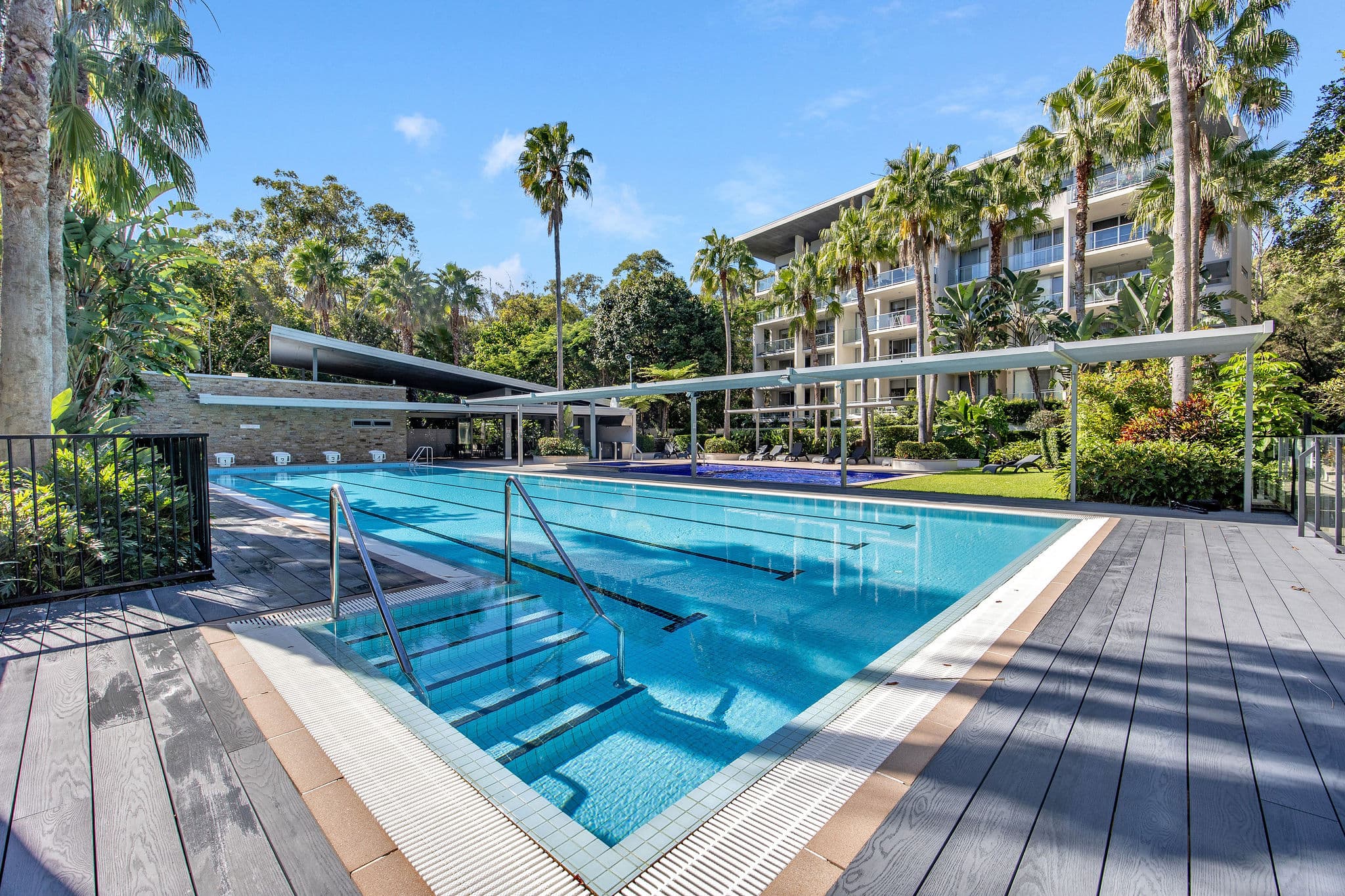 154 Musgrave Ave, Southport - Image 1