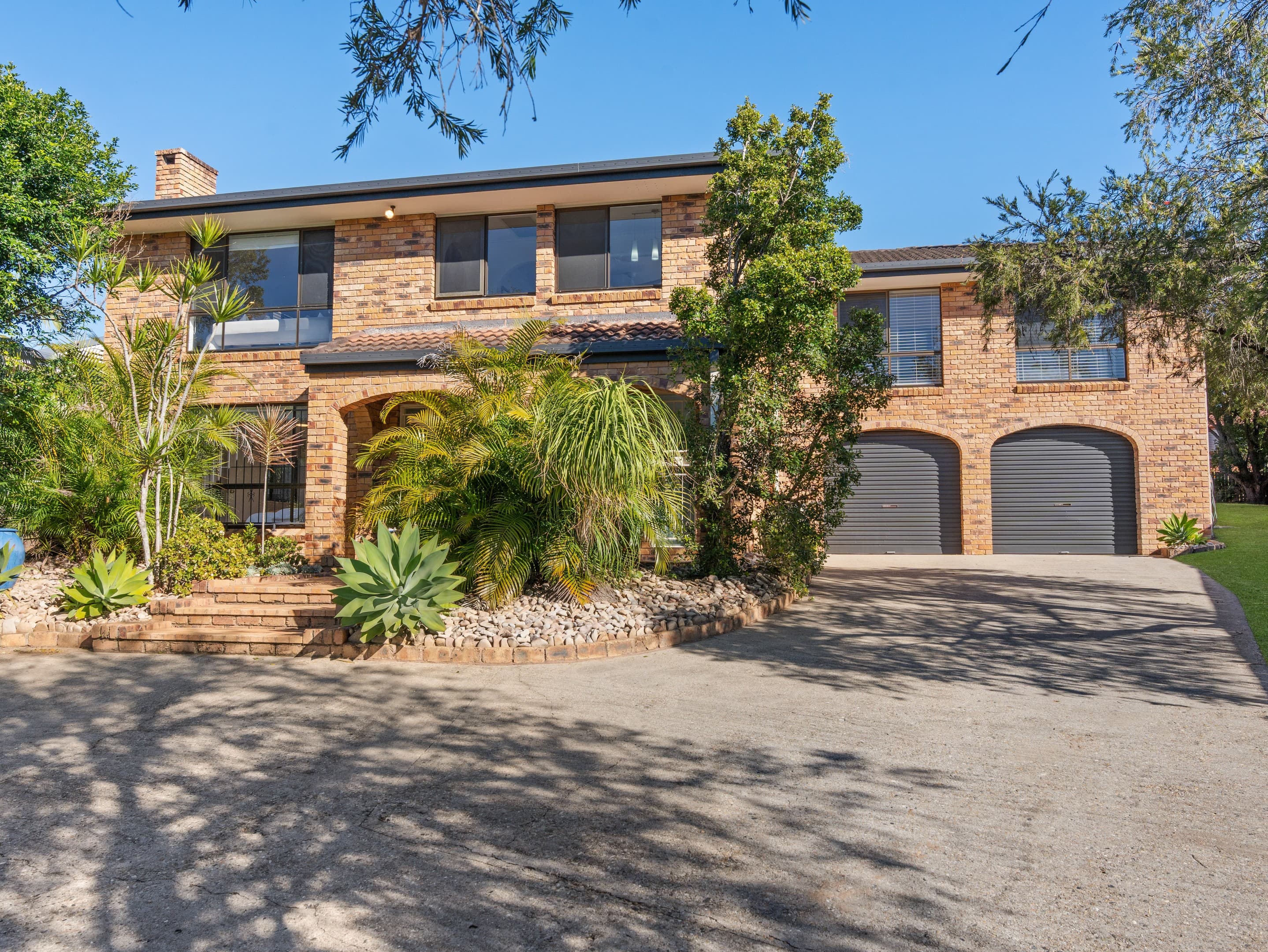 6 Bacall Place, Stafford Heights, Stafford Heights — photo 1 of 5
