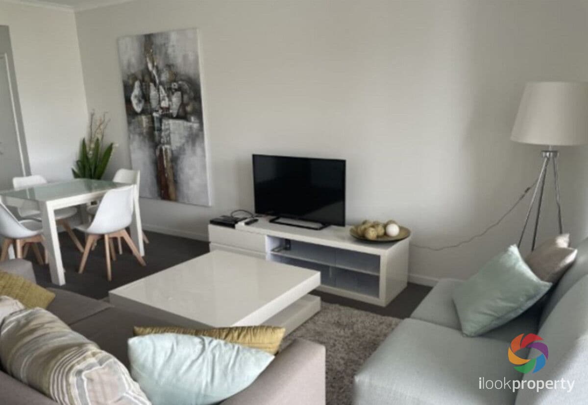 37/19 Roseberry Street, Gladstone Central — photo 1 of 5