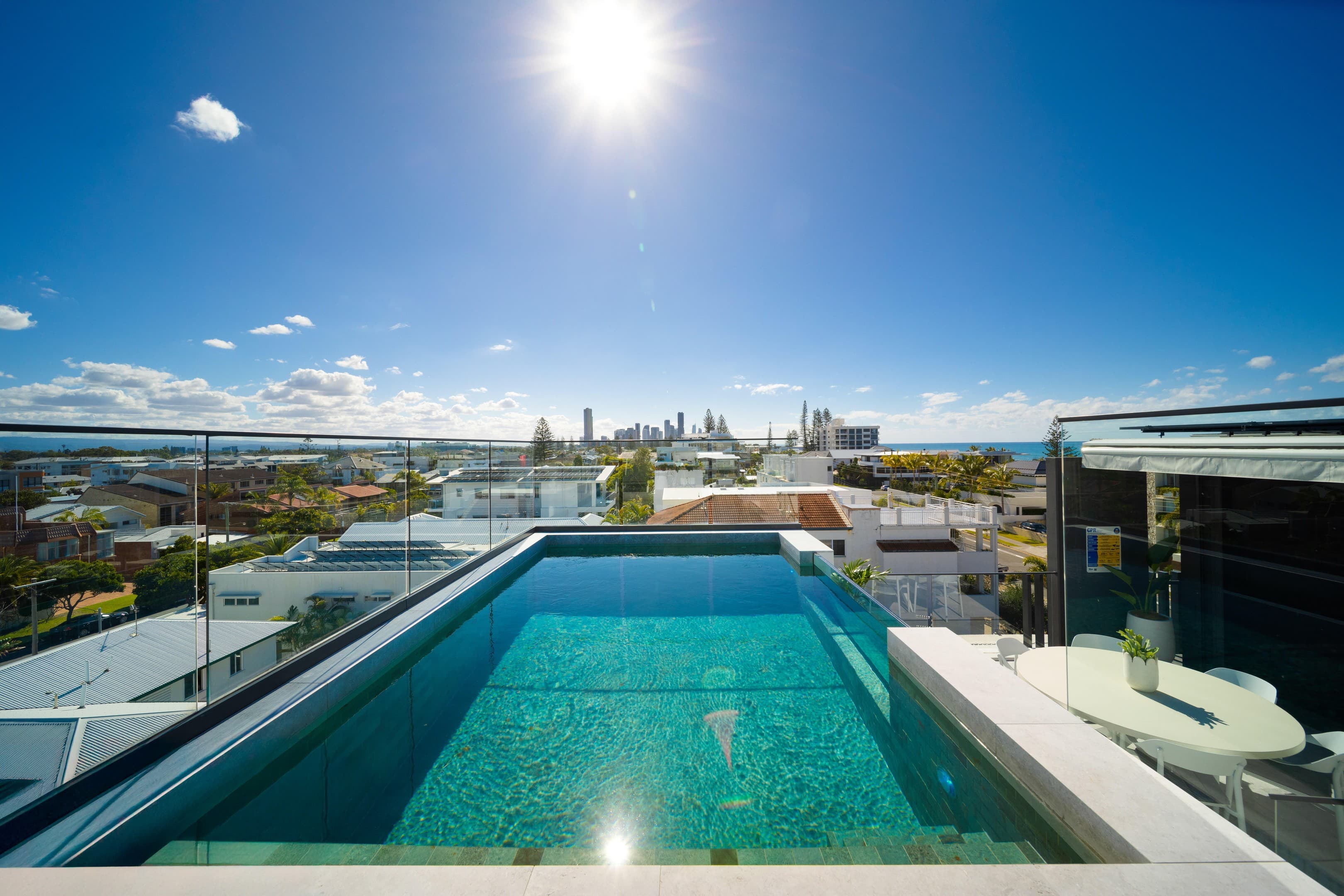 4/102 Albatross Avenue, Mermaid Beach - Image 1