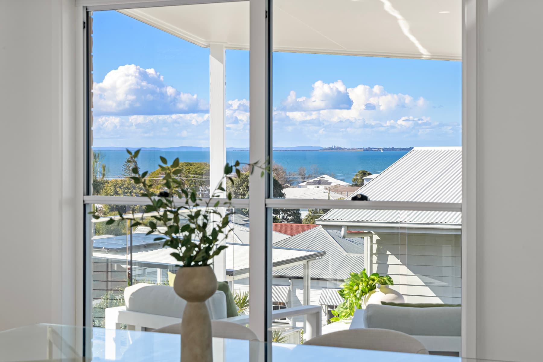129 Coreen Street, Wynnum — photo 1 of 5