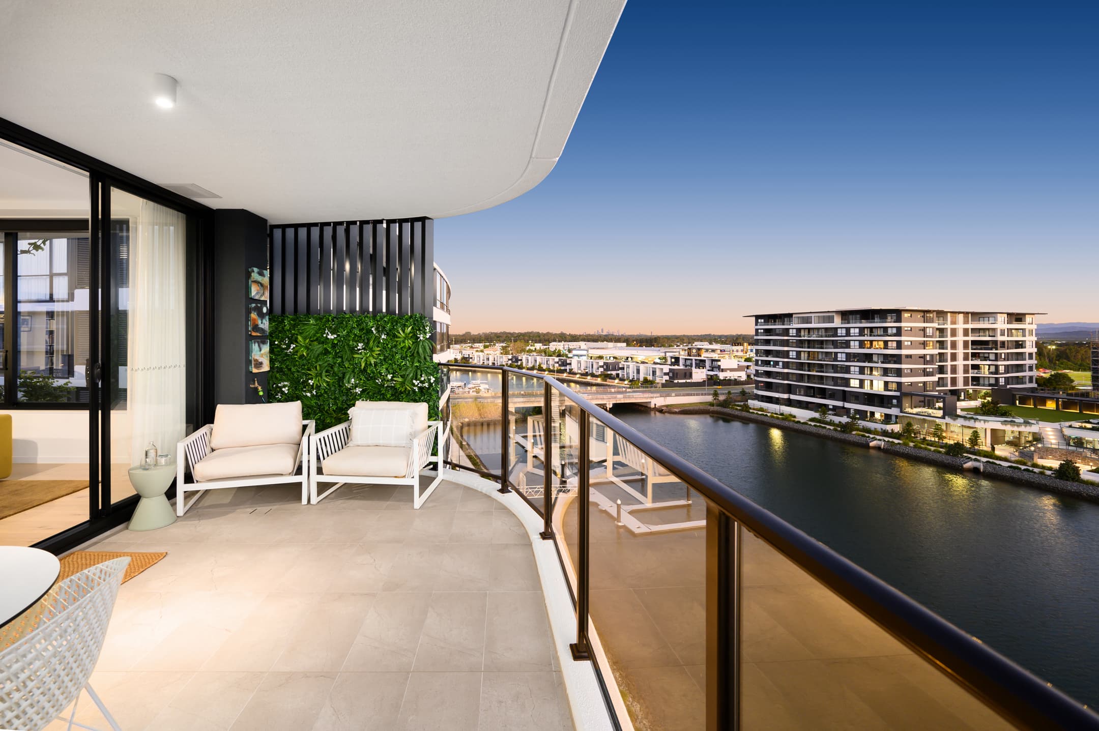 1705/6 Athena Boulevard, Hope Island, Hope Island — photo 1 of 5