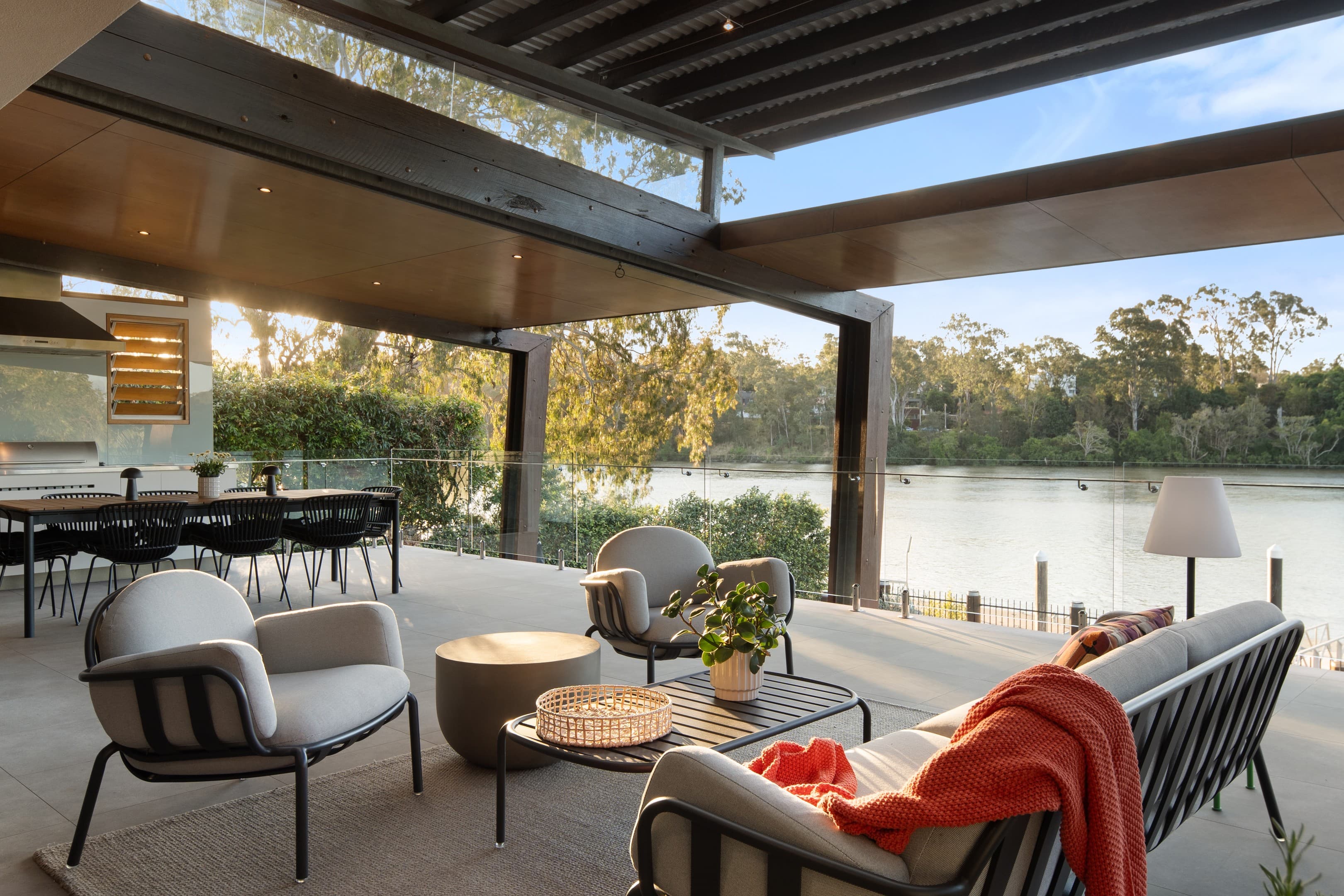 359 Brisbane Corso, Yeronga - Image 1