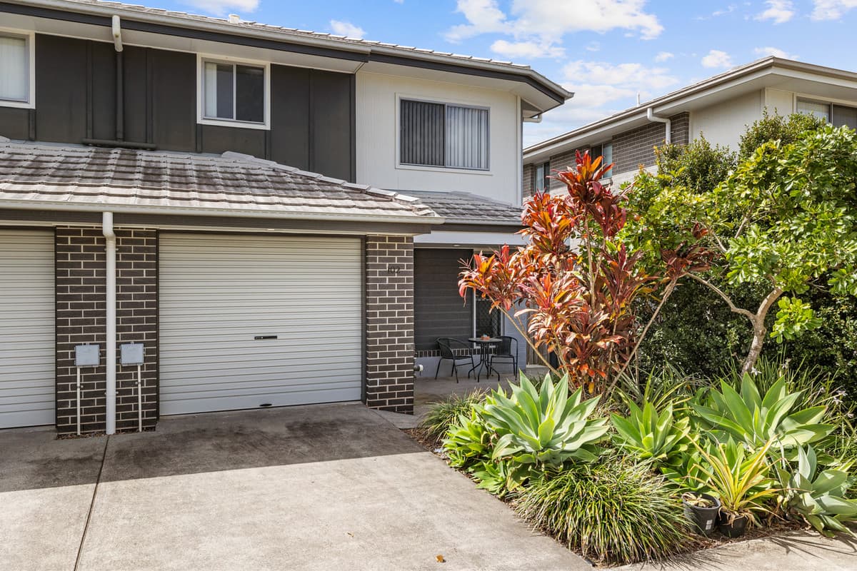 102/2 Pateman Parade, Thornlands — photo 1 of 5