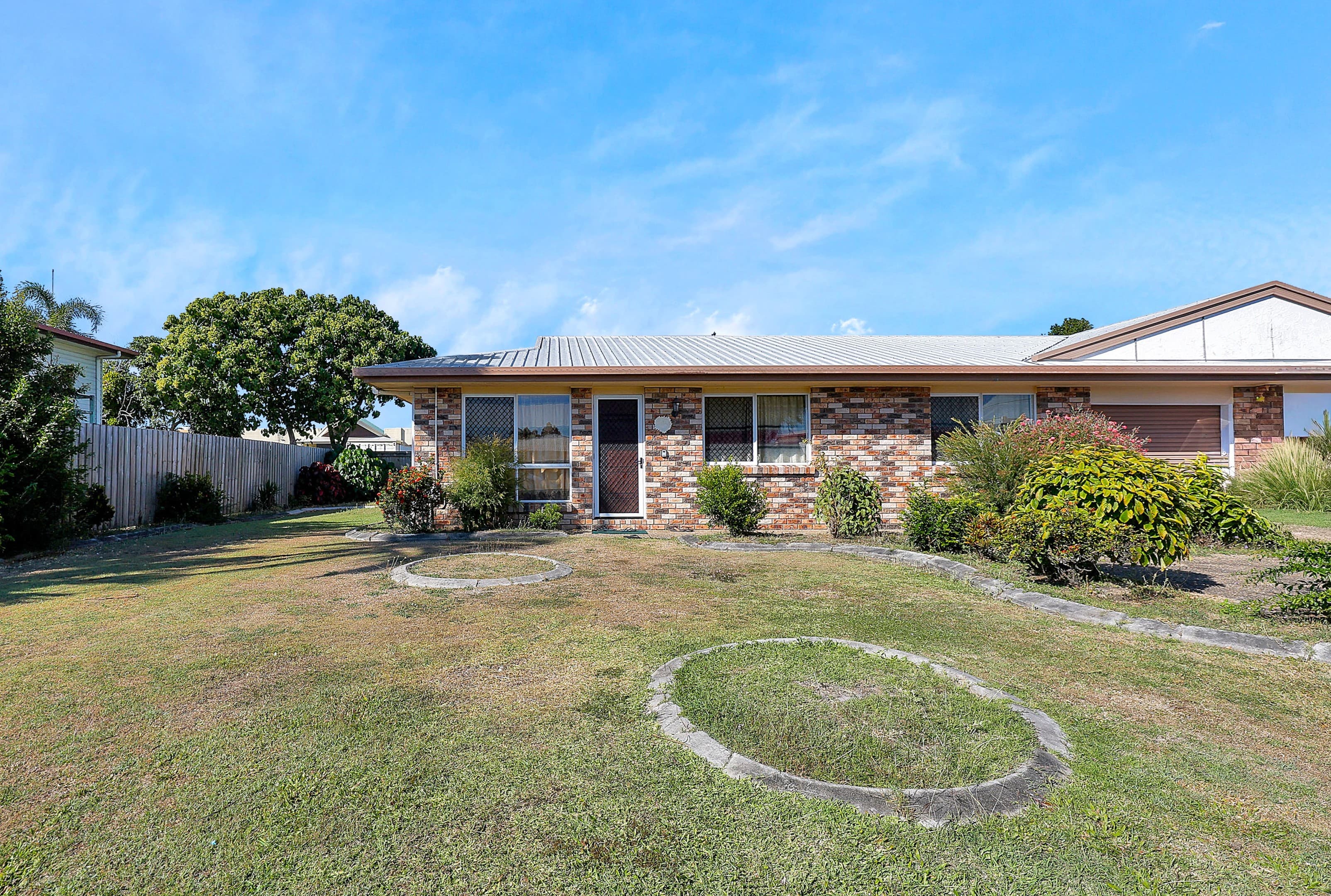 2/175 Milton Street, South Mackay — photo 1 of 5