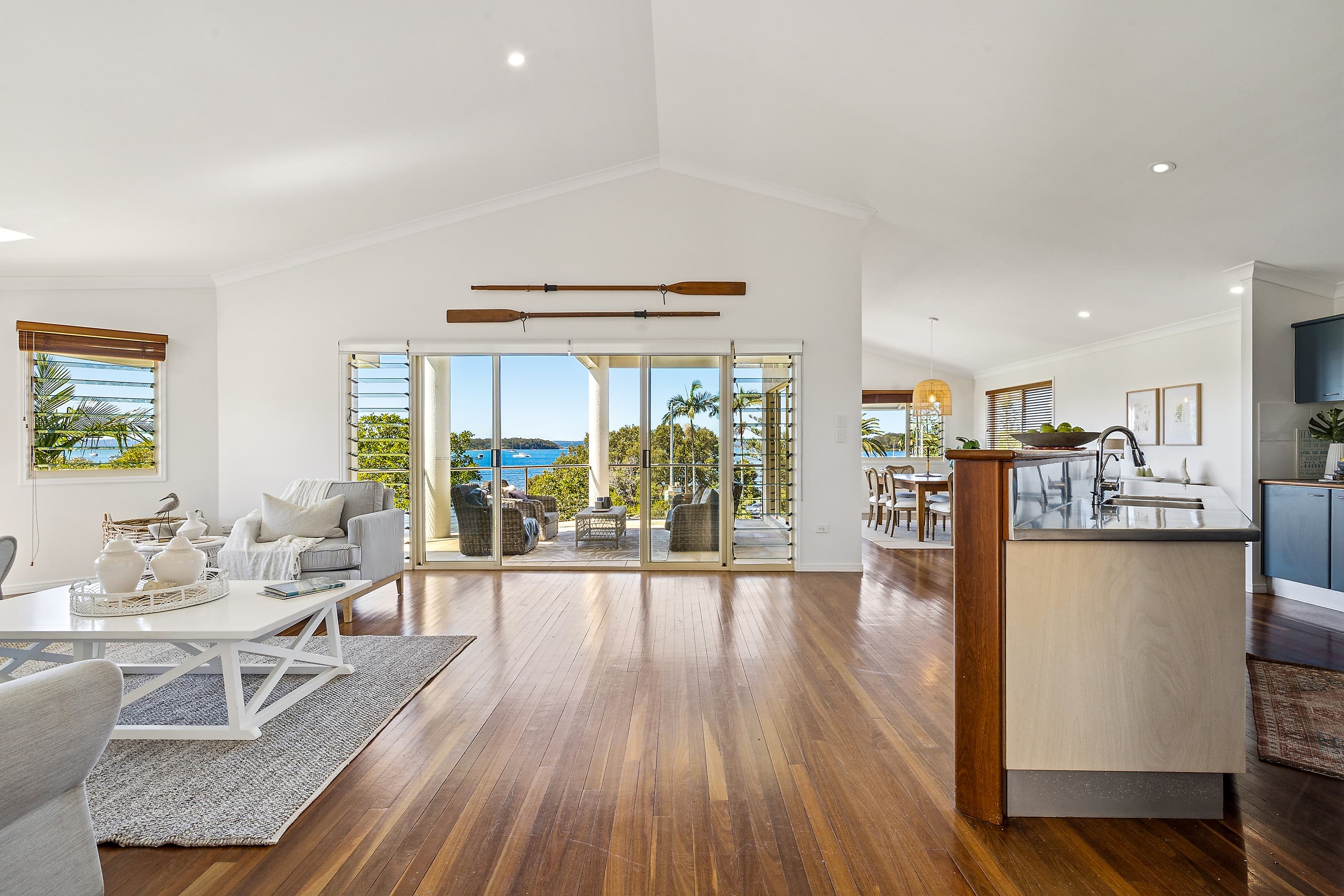 22 Rosebud Esplanade, Victoria Point — photo 1 of 5