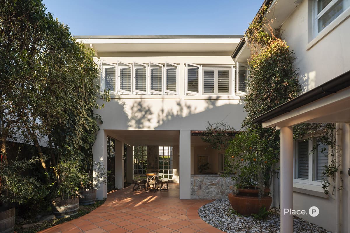 10 Towers Street, Ascot - Image 1