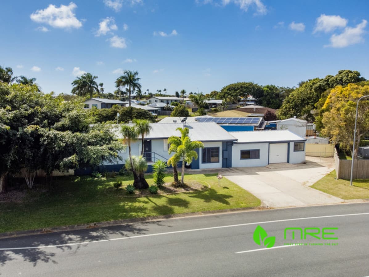 58 Mansfield Drive, Beaconsfield — photo 1 of 5