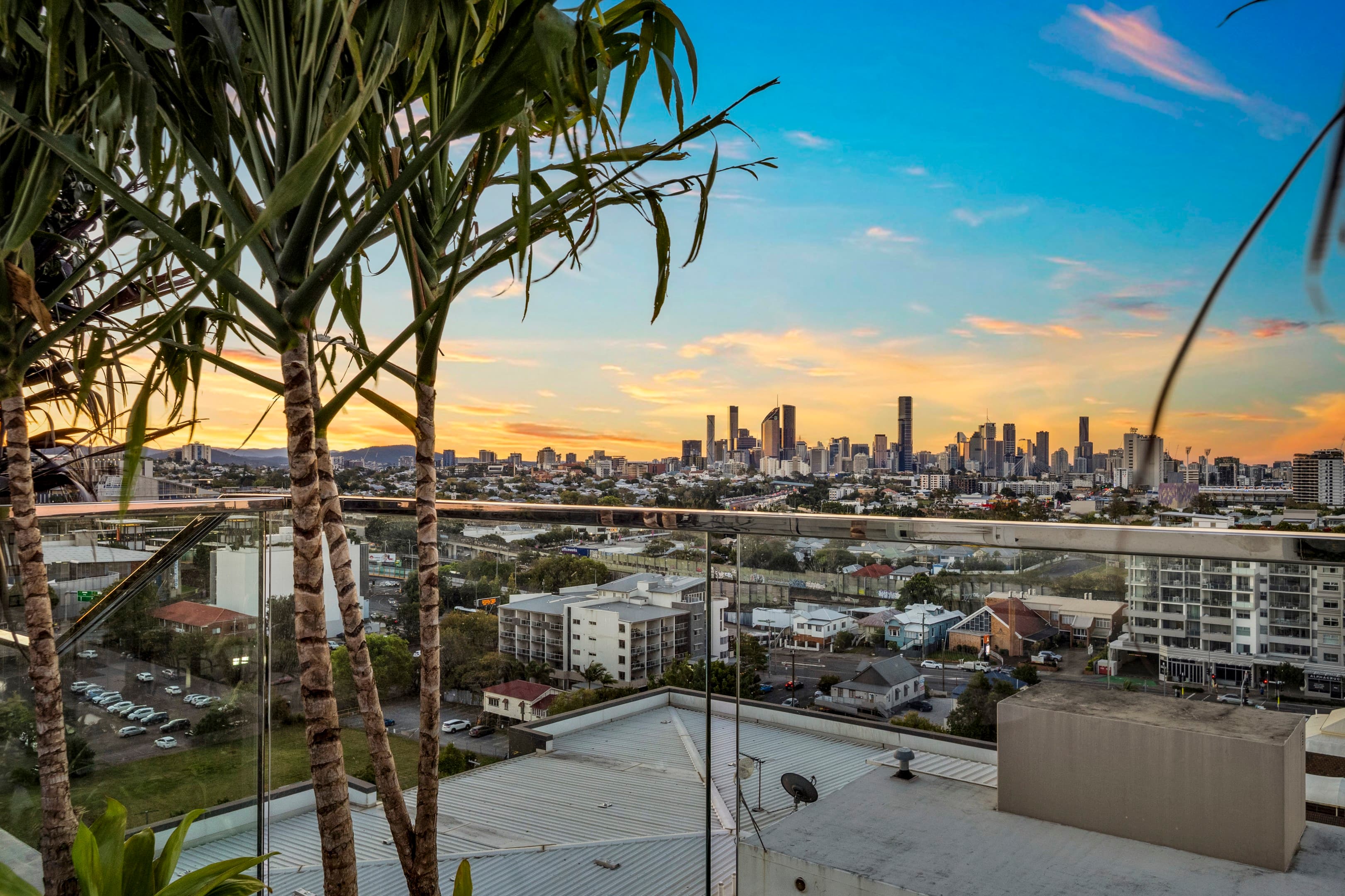603/25 Carl Street, Woolloongabba, Woolloongabba — photo 1 of 5
