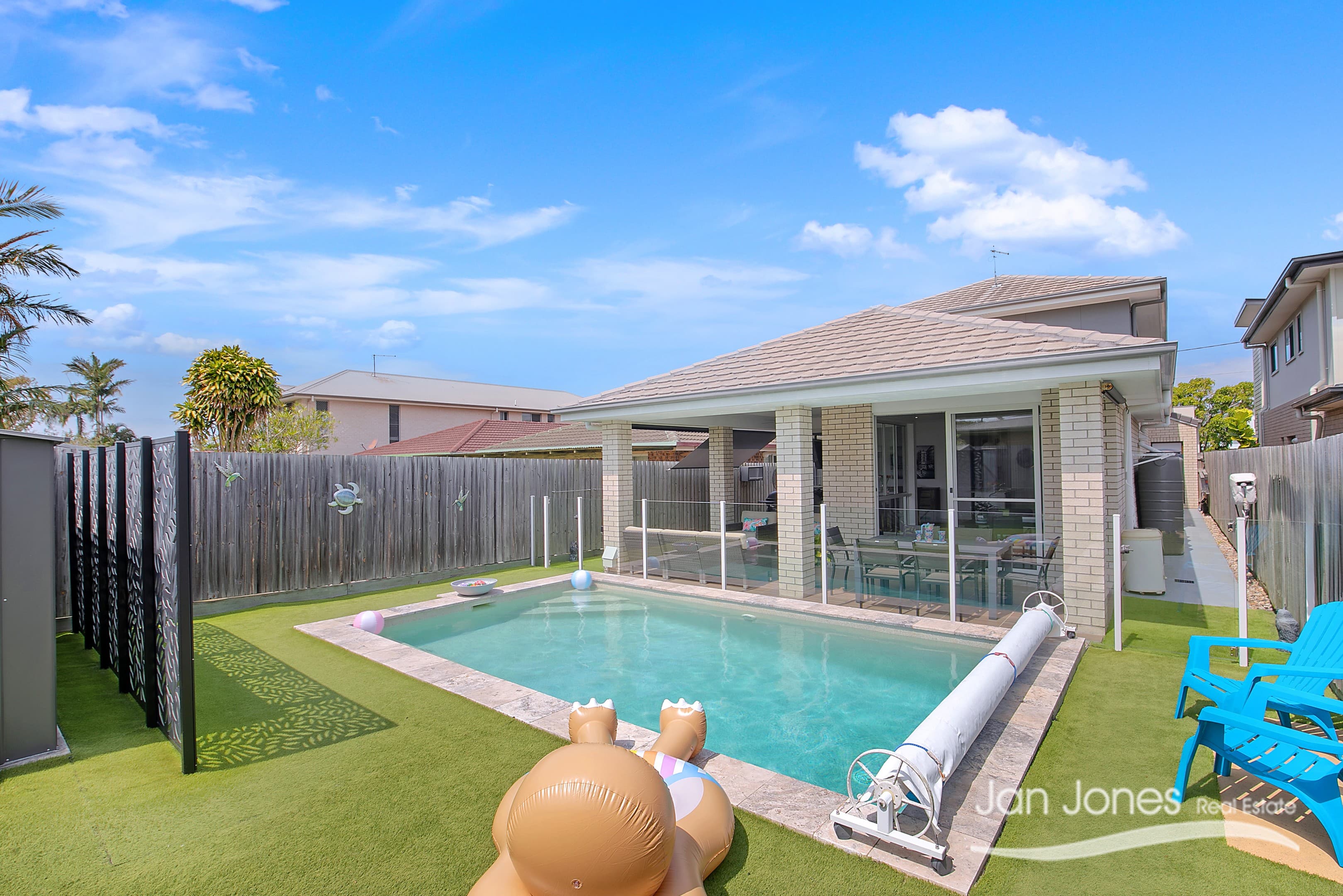 24 Cutts Street, Margate, Margate — photo 1 of 5