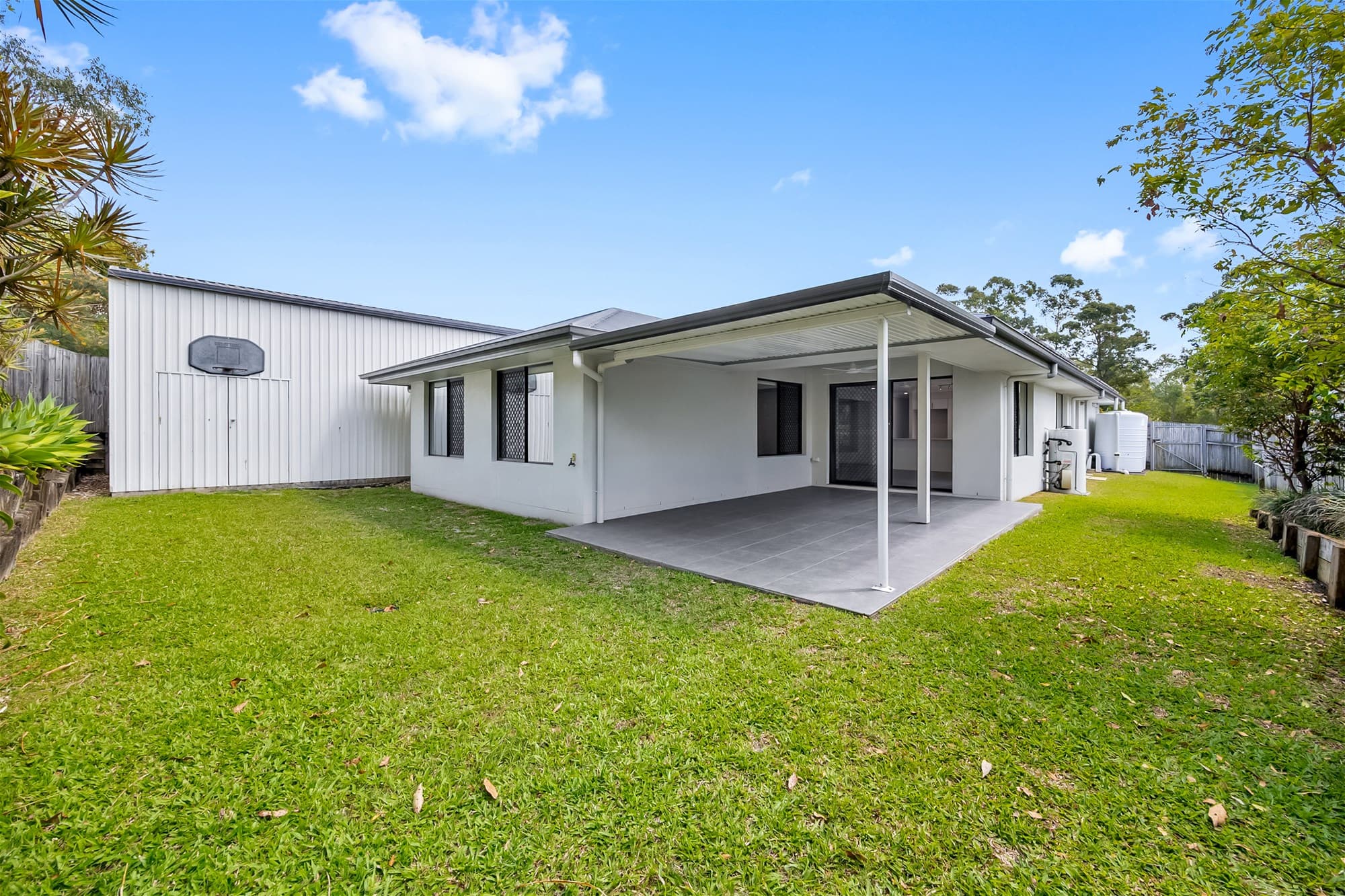 5 Jarrah Way, Landsborough — photo 1 of 5