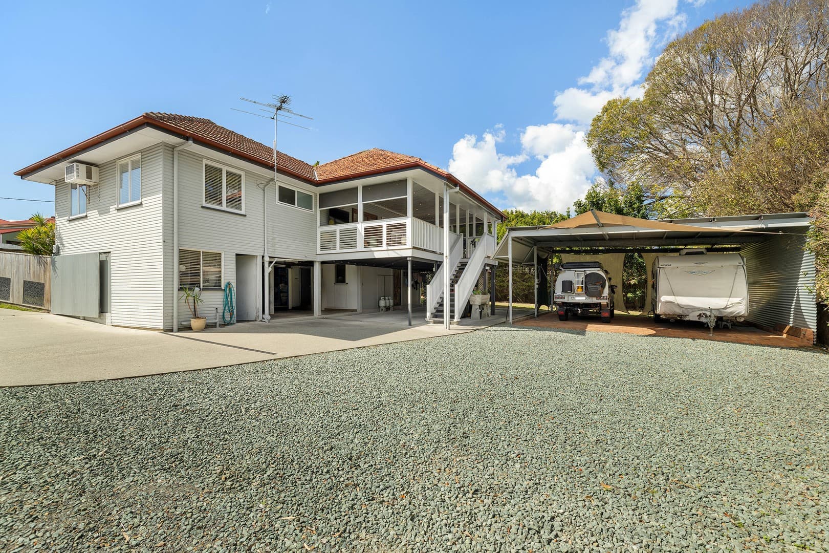 100 Haylock Street, Wynnum — photo 1 of 5