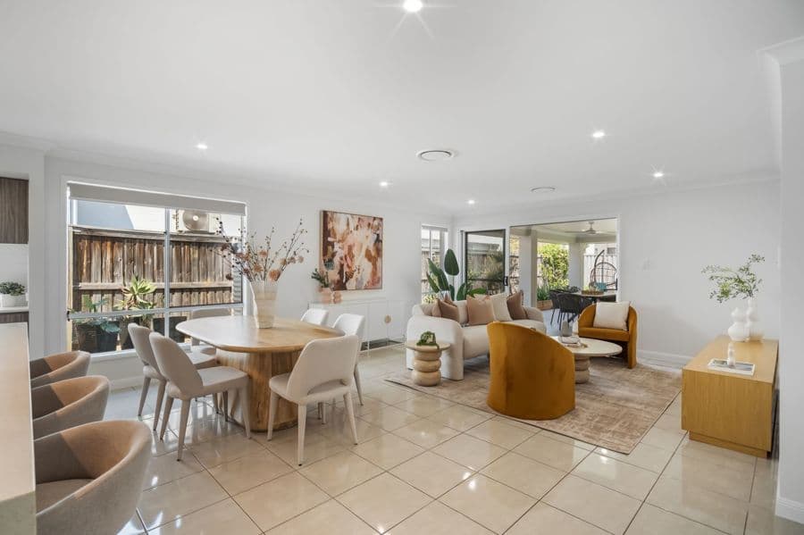 4 Feathertail Pl, Gumdale — photo 1 of 5