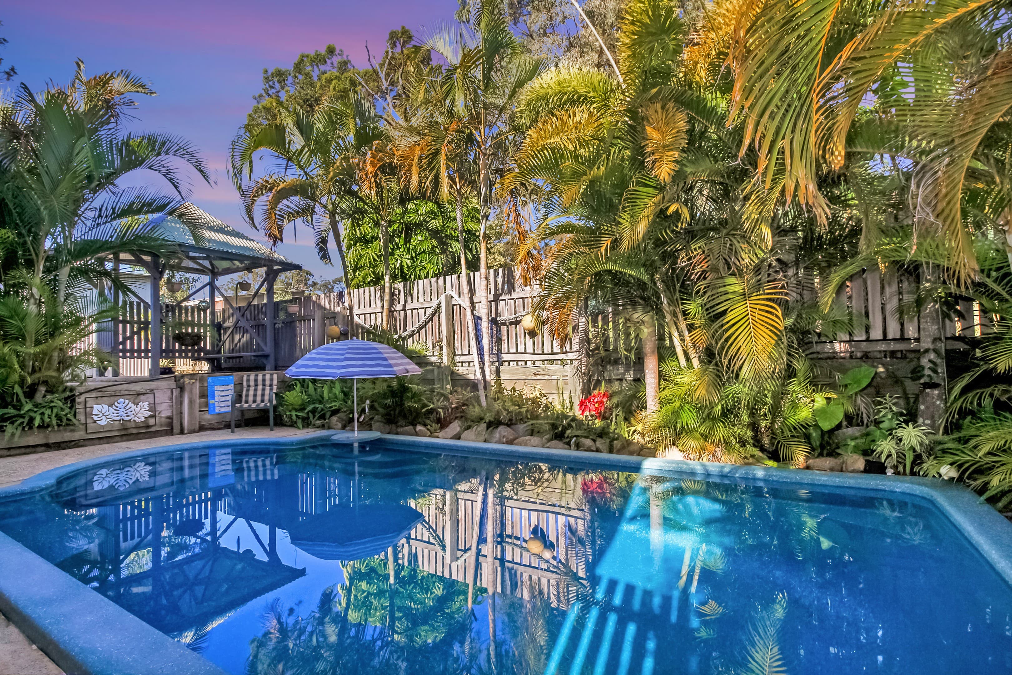 56 Coondooroopa Dr, Macleay Island, Macleay Island — photo 1 of 5