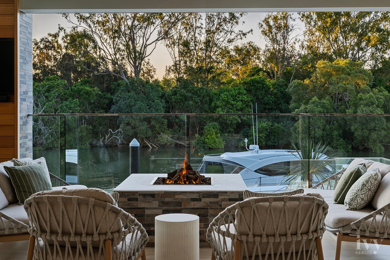 2515 Cressbrook Drive, Hope Island — photo 1 of 5