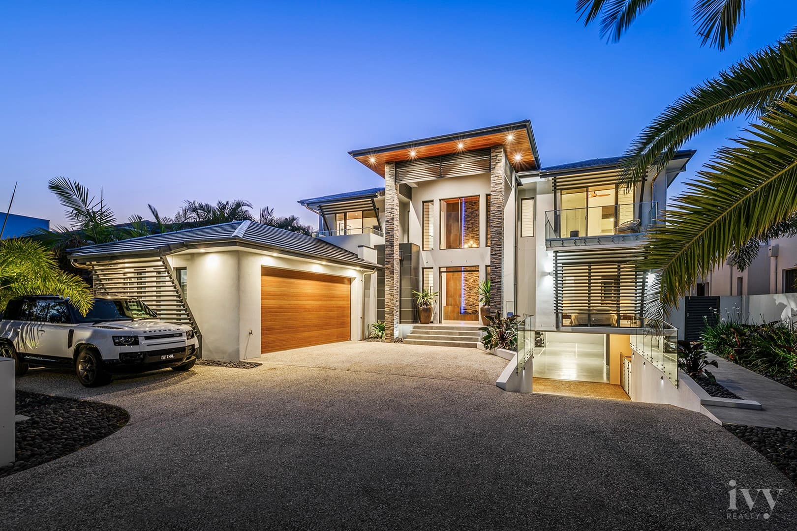 2515 Cressbrook Drive, Hope Island — photo 1 of 5