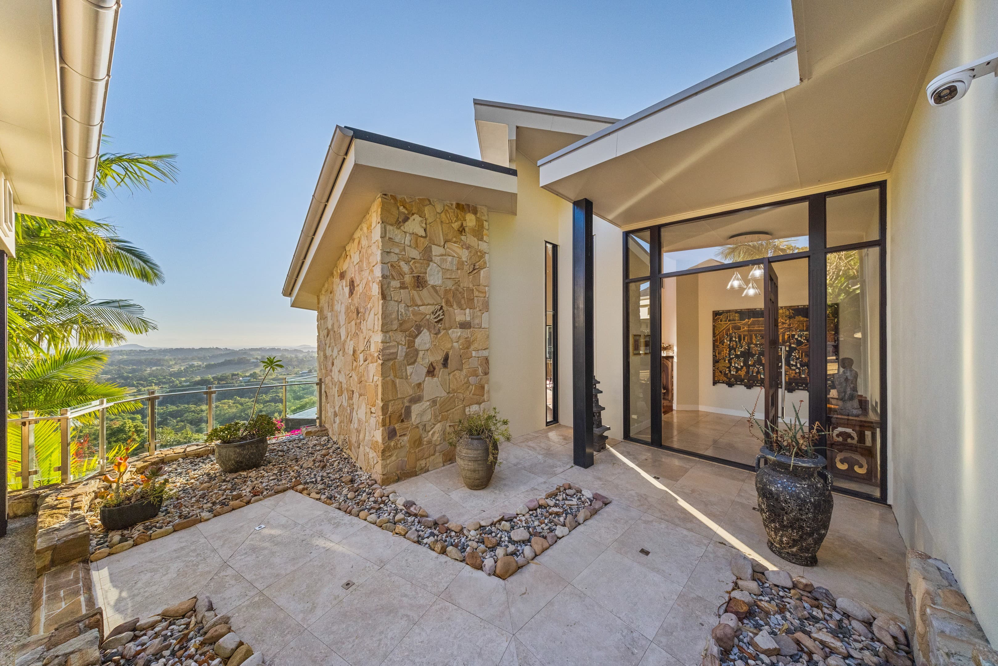 "Kutu Kutu" 339 Flaxton Drive, Flaxton — photo 1 of 5