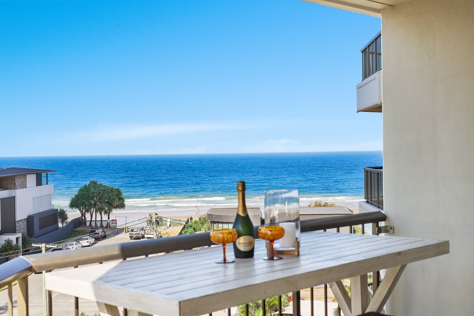 23/3554 Main Beach Parade, Main Beach - Image 1