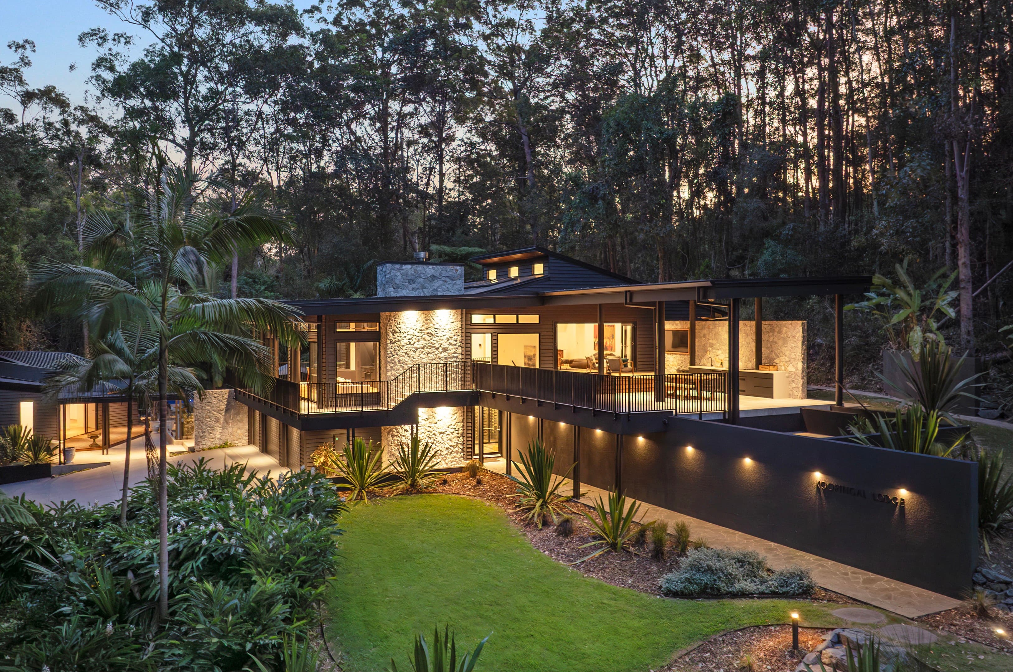 30 Kooringal Court, Tallebudgera - Image 1