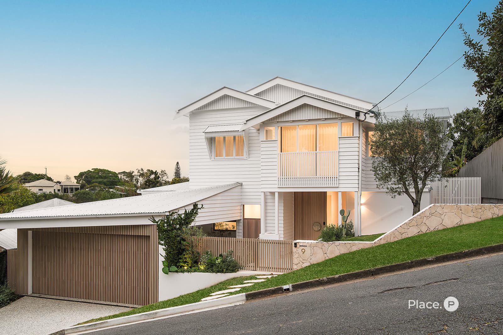 9 Belmont Crescent, Paddington — photo 1 of 5