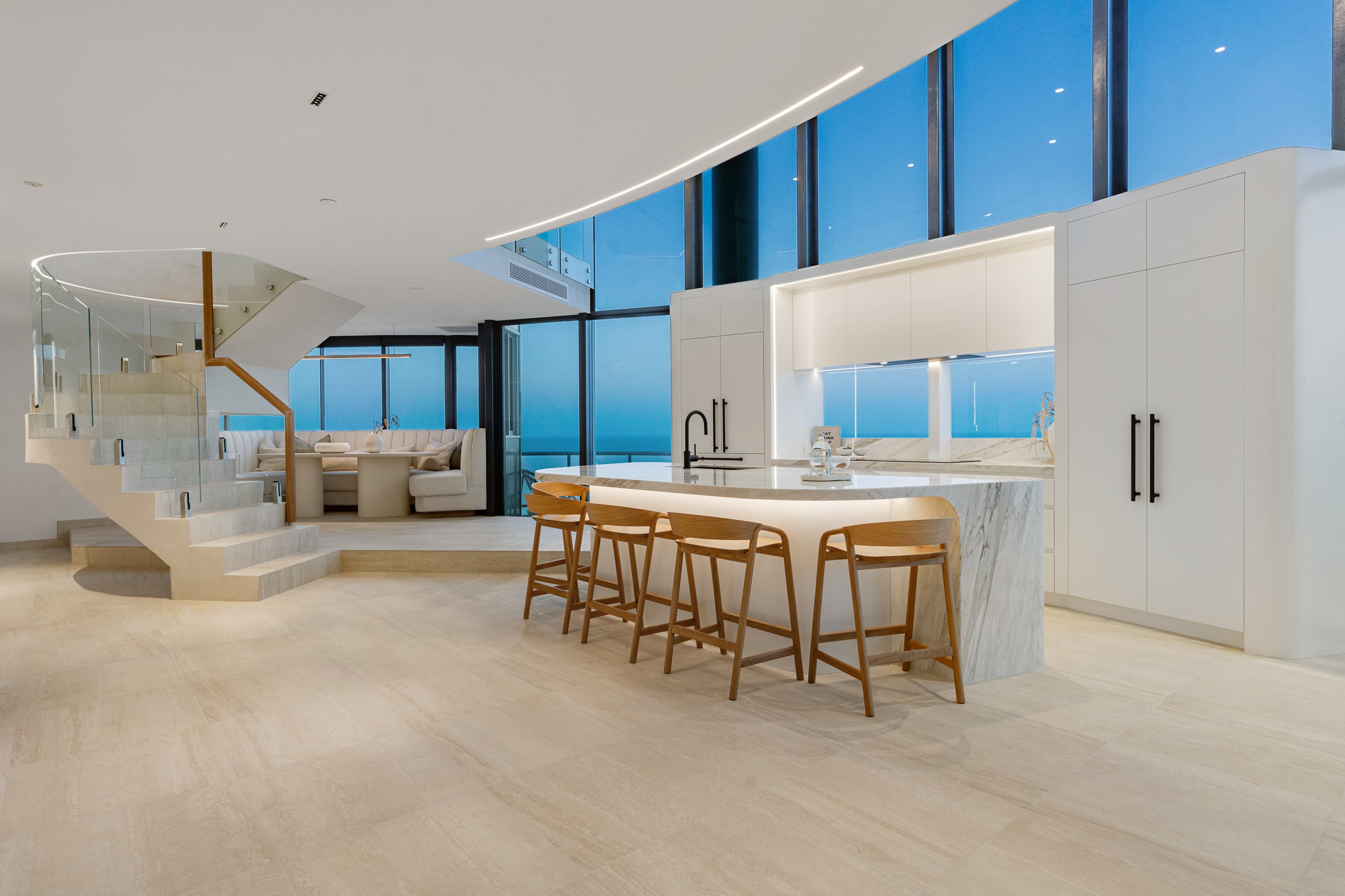 46/3482-3488 Main Beach Parade, Main Beach - Image 1