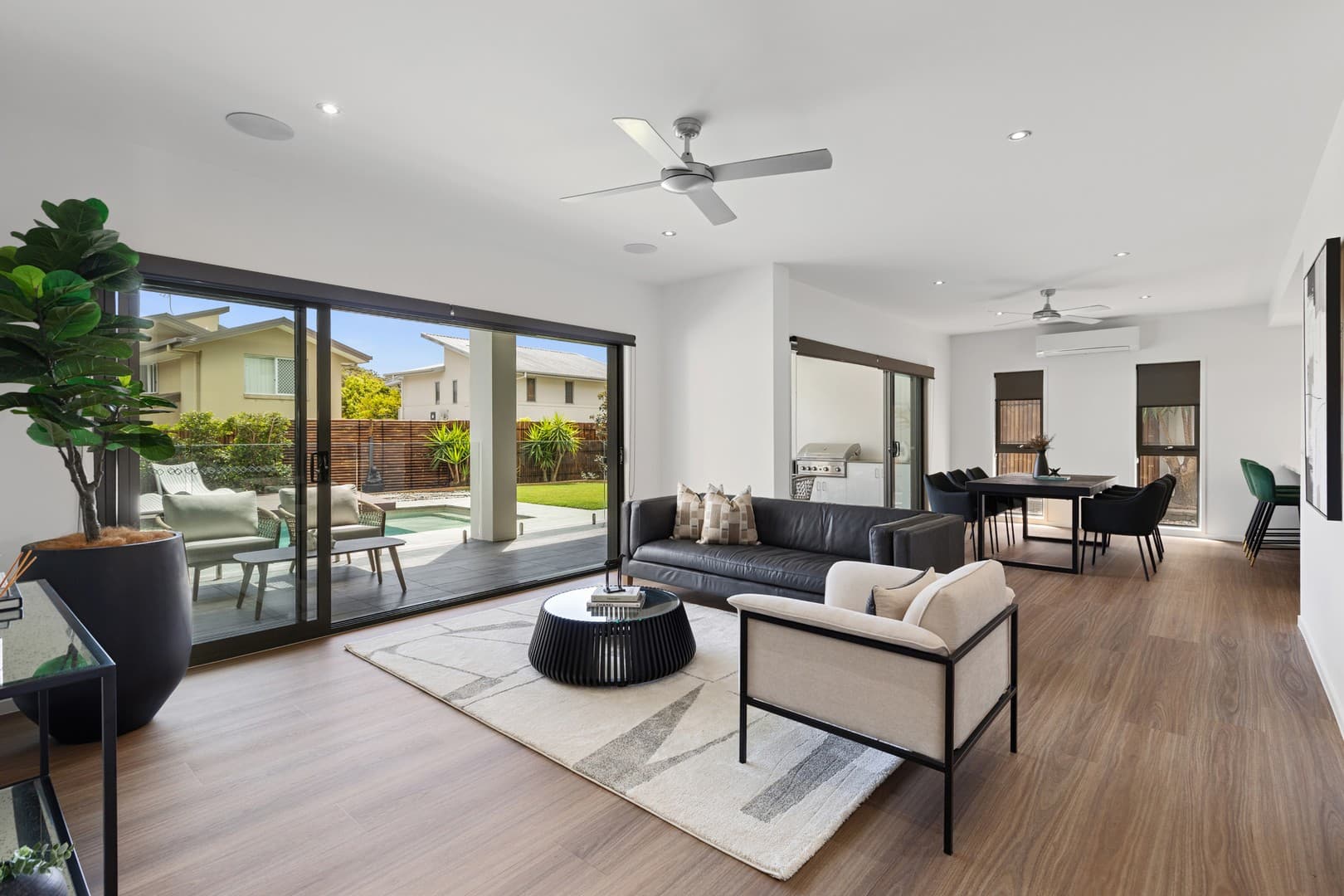 43 Worchester Terrace, Reedy Creek - Image 1