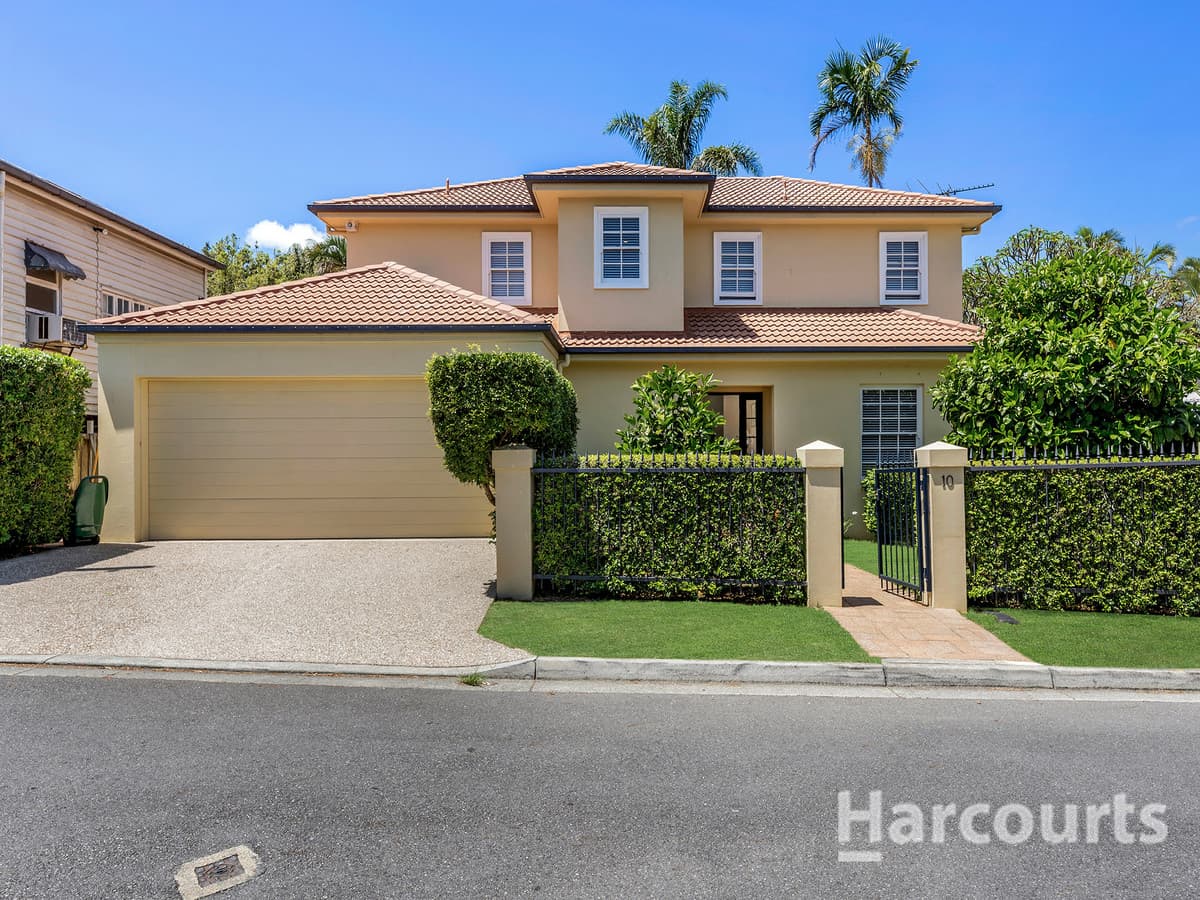 10 Bartley Street, Clayfield, Clayfield — photo 1 of 5
